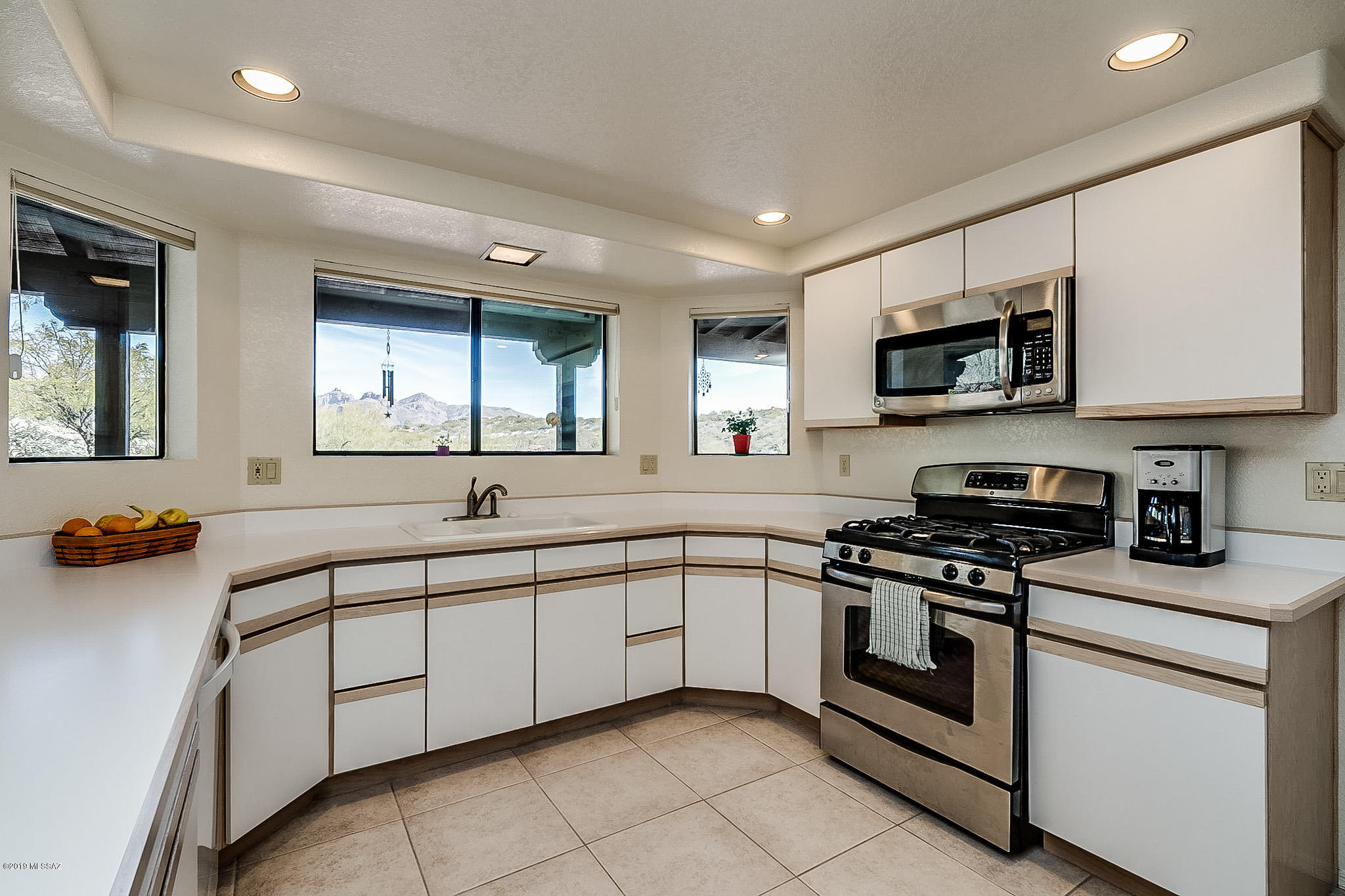 4910 N Via Velazquez