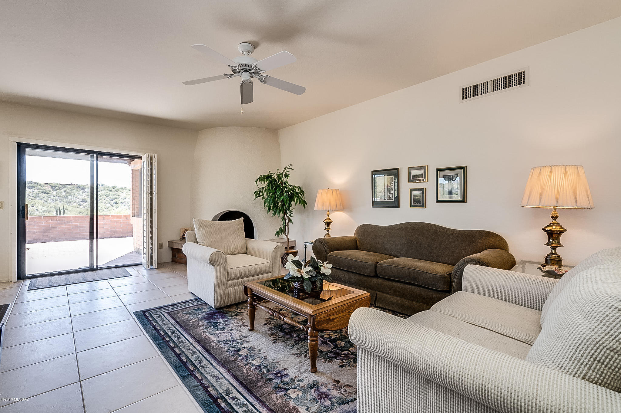 4910 N Via Velazquez