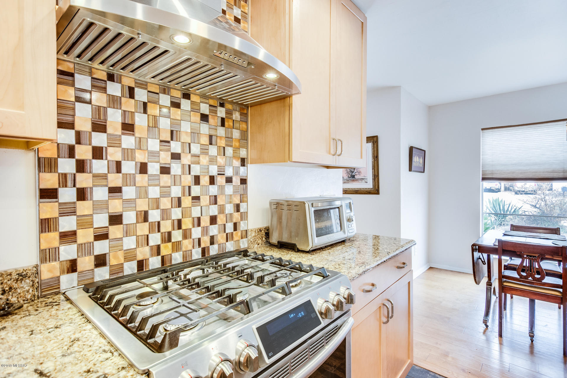 410 S Harvard Avenue