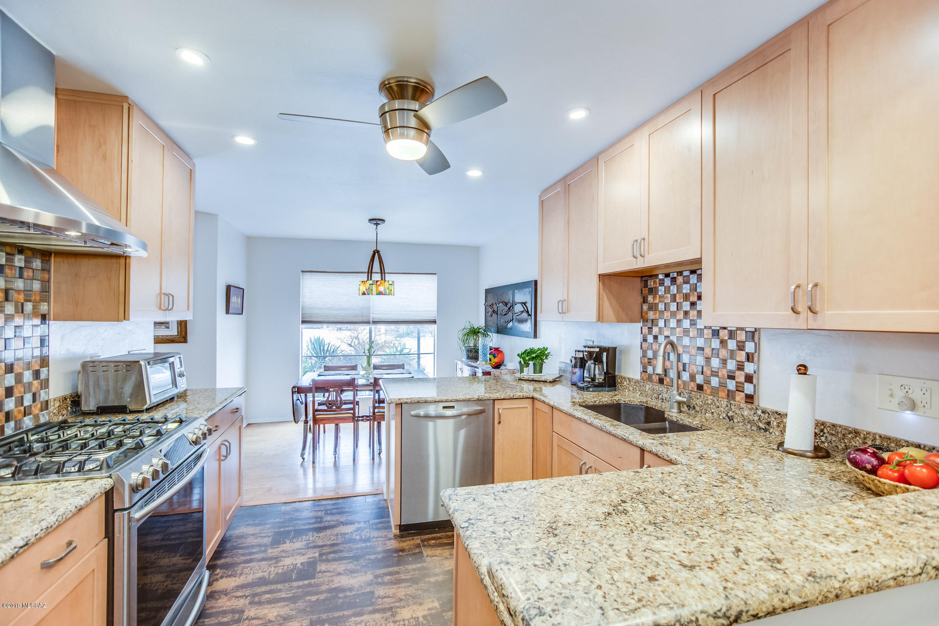 410 S Harvard Avenue