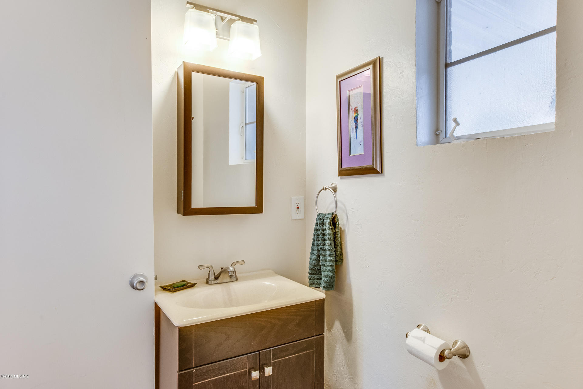 410 S Harvard Avenue