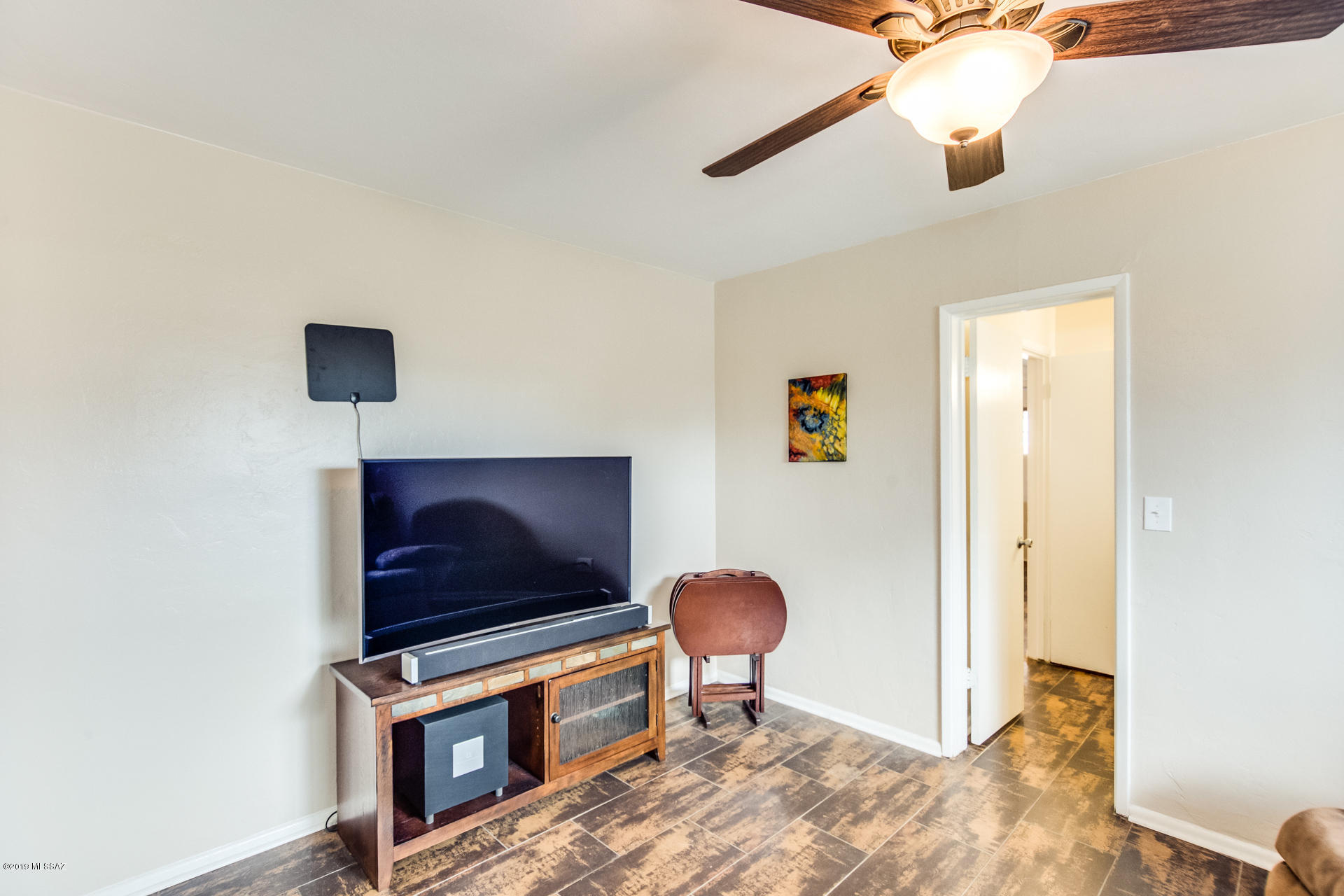 410 S Harvard Avenue