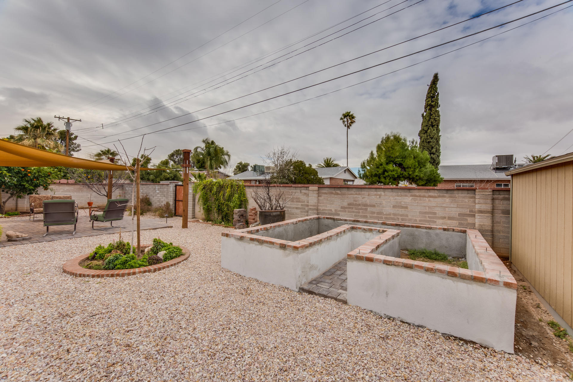 410 S Harvard Avenue