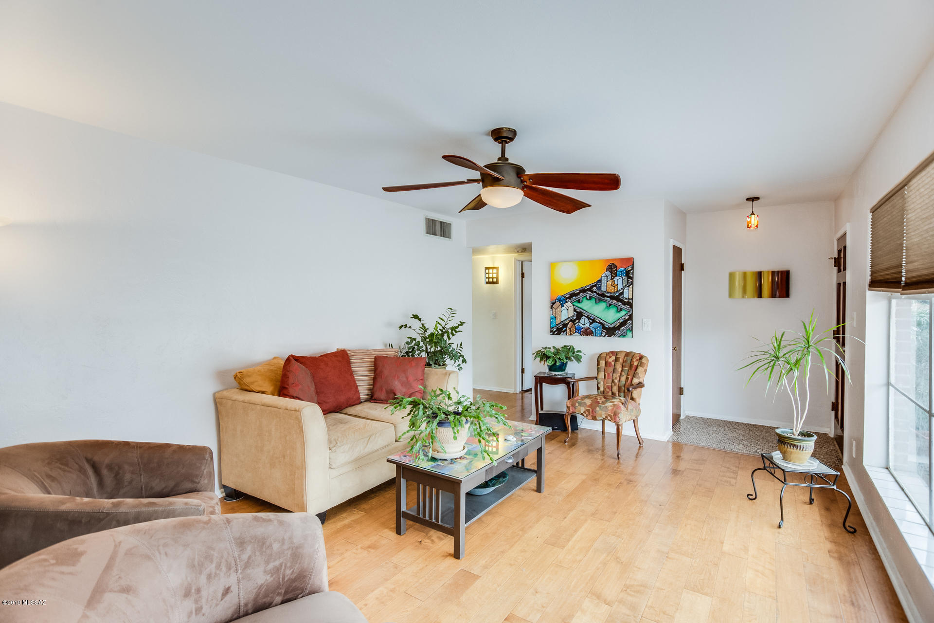 410 S Harvard Avenue