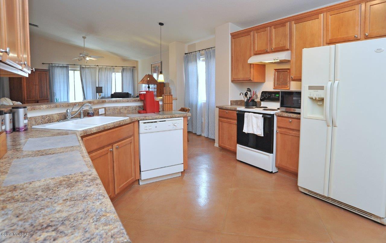 7414 S Pacific Willow Drive