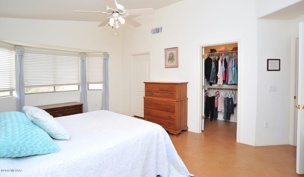 7414 S Pacific Willow Drive