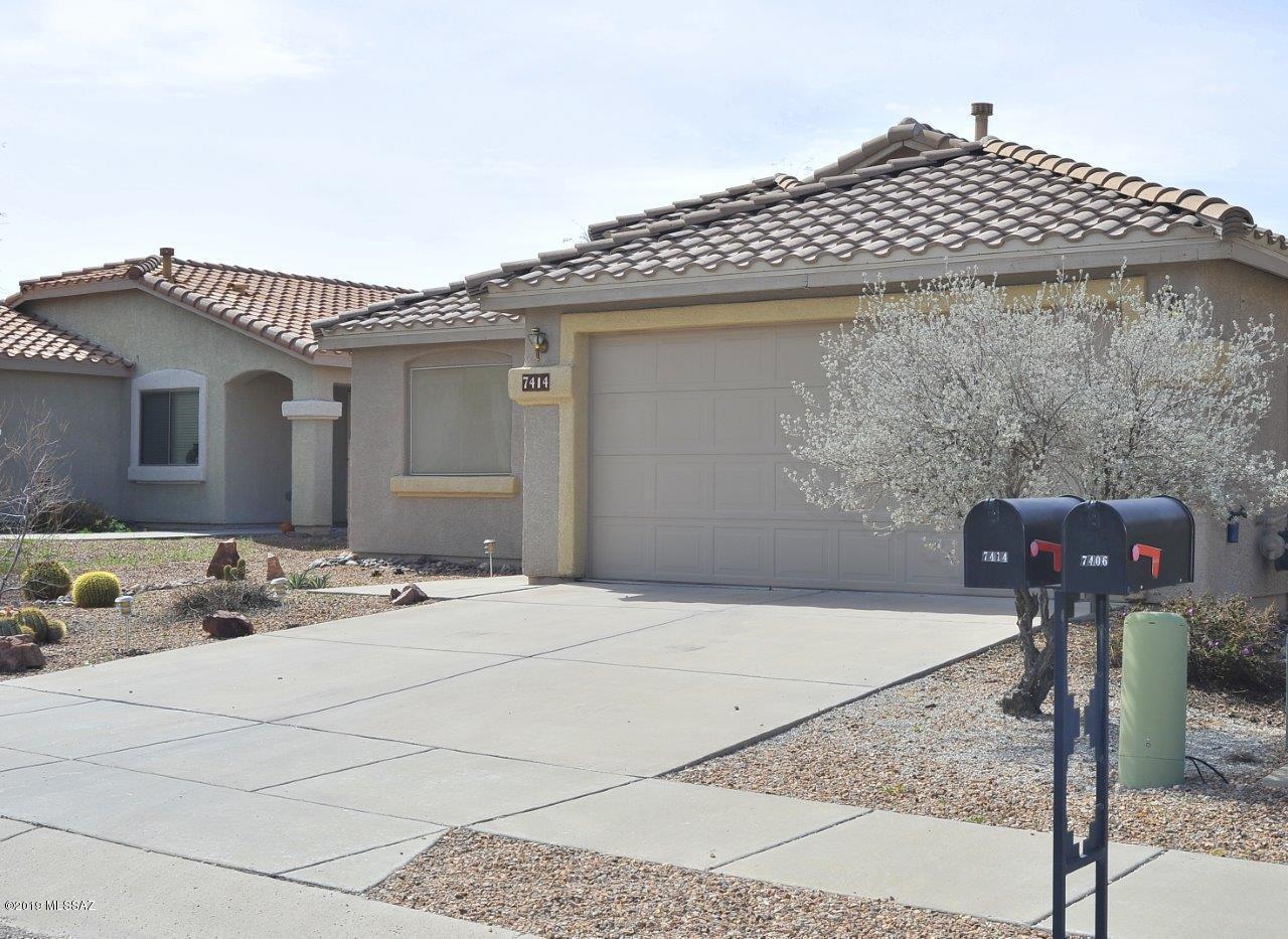 7414 S Pacific Willow Drive