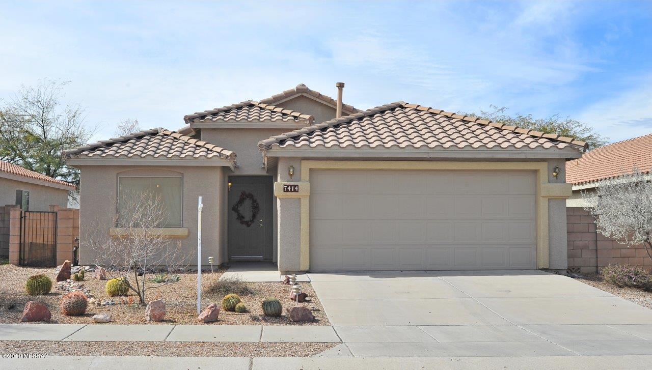7414 S Pacific Willow Drive
