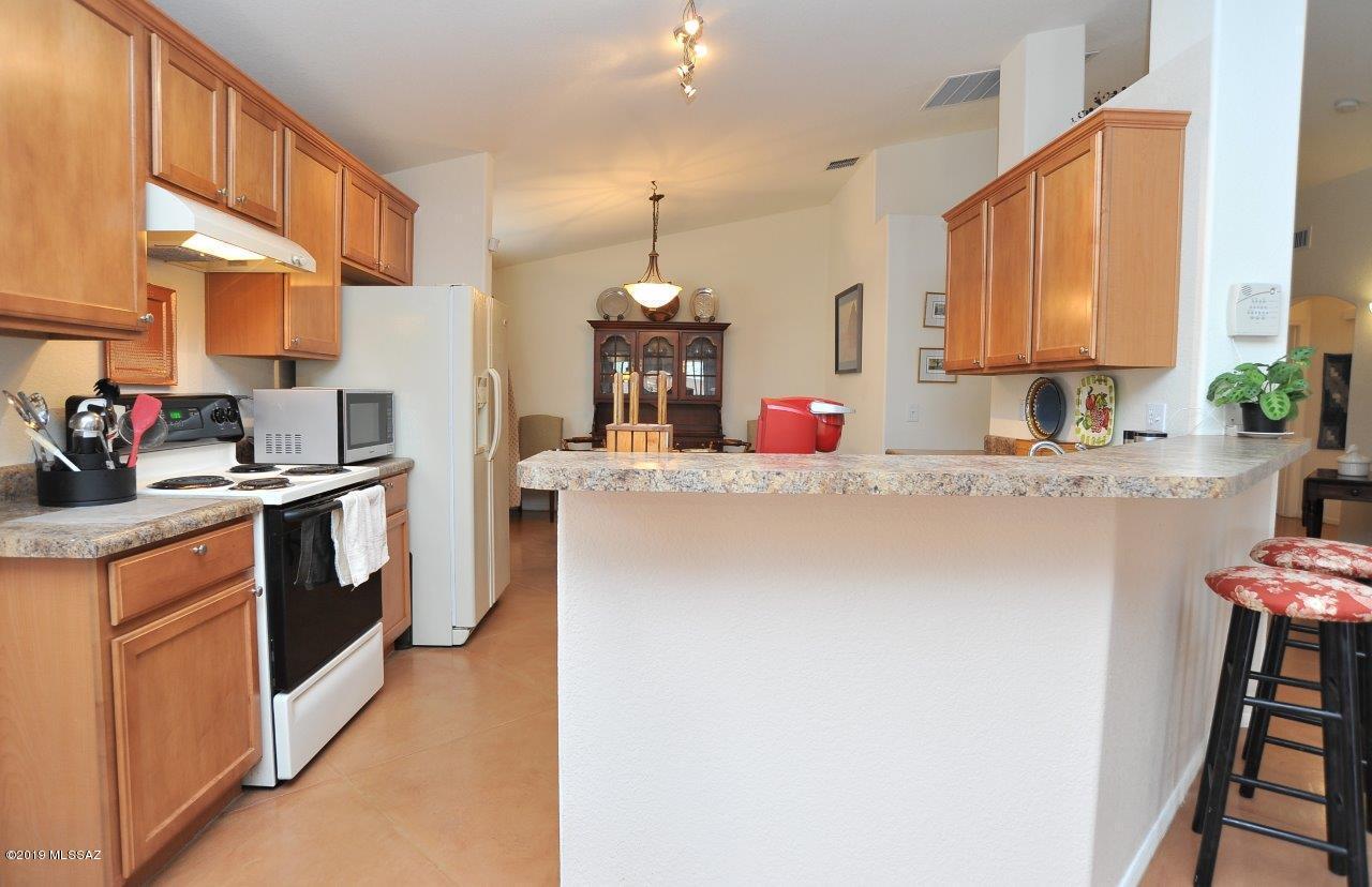 7414 S Pacific Willow Drive