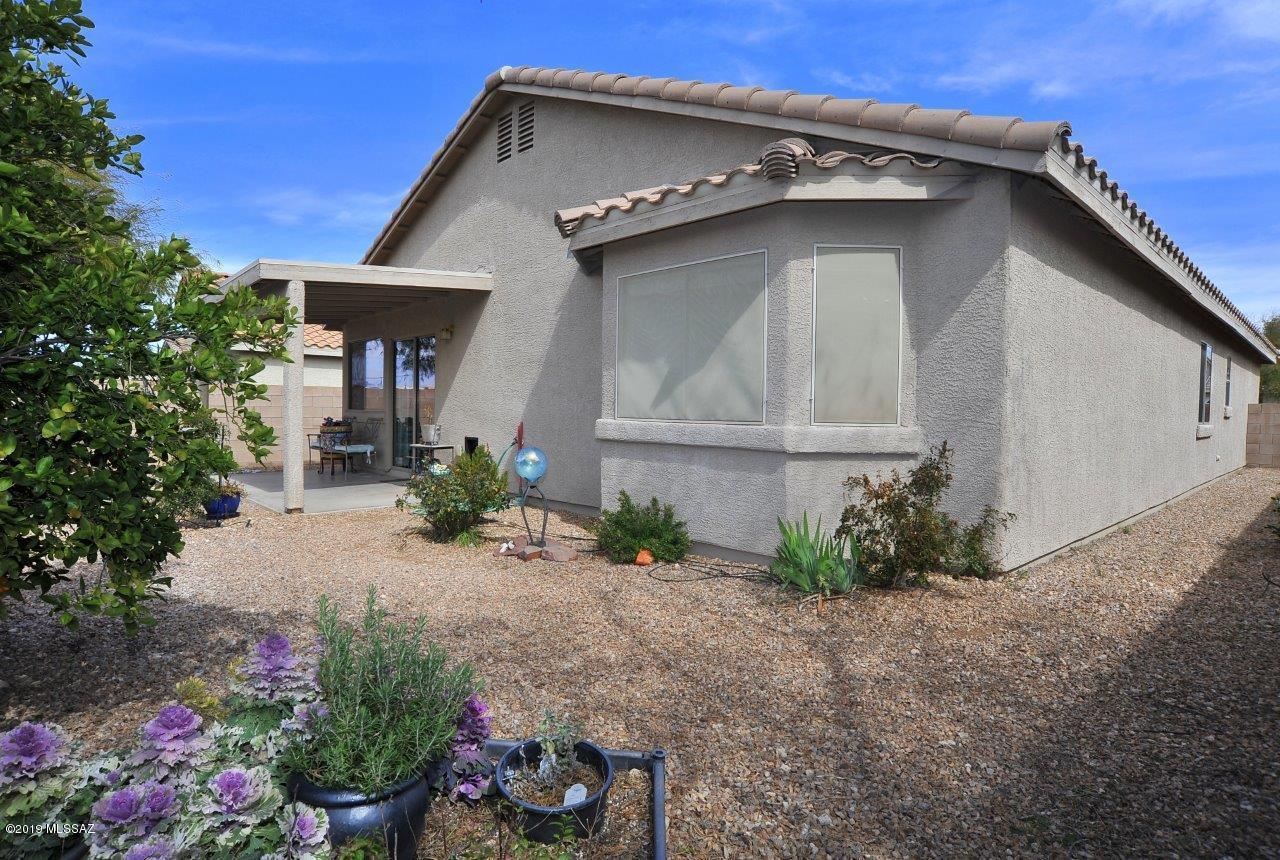 7414 S Pacific Willow Drive