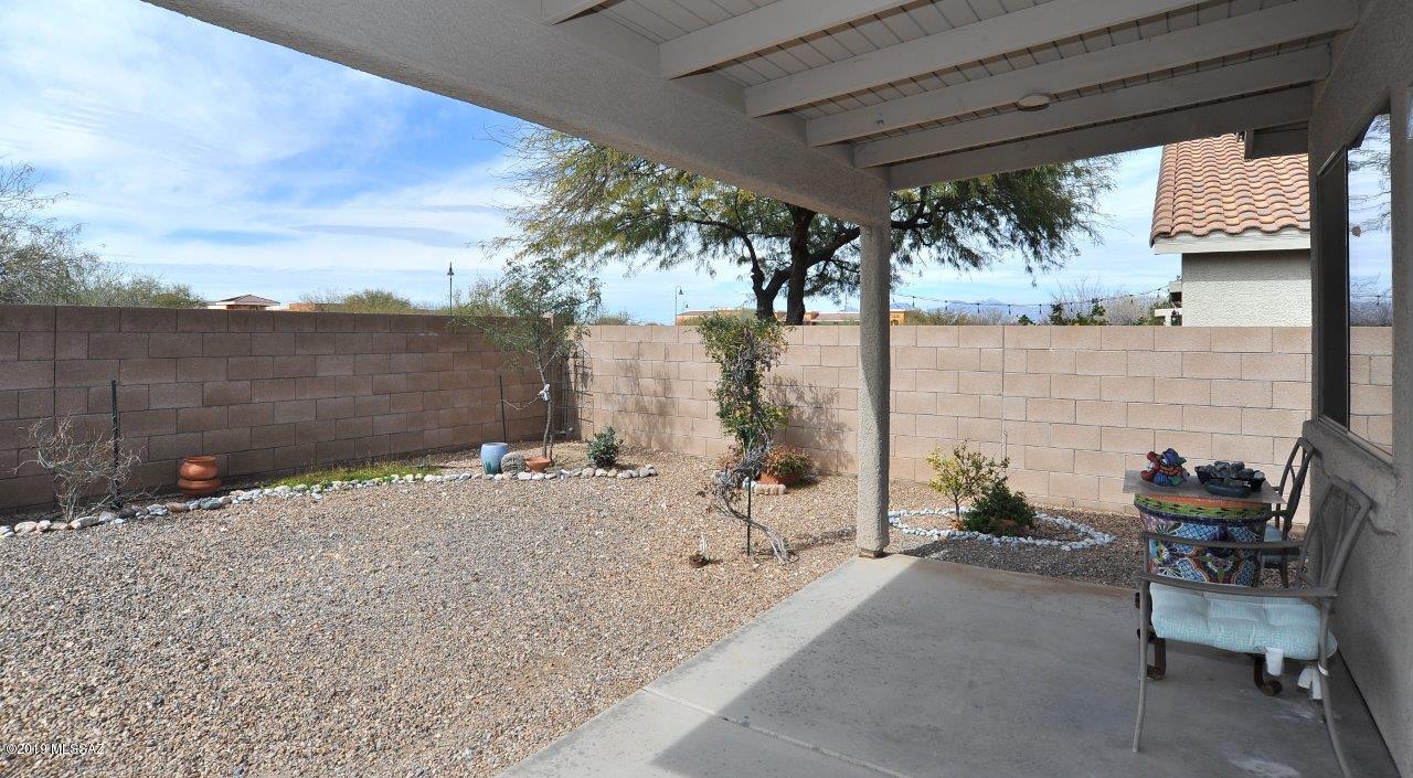 7414 S Pacific Willow Drive