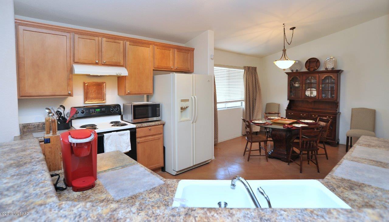 7414 S Pacific Willow Drive