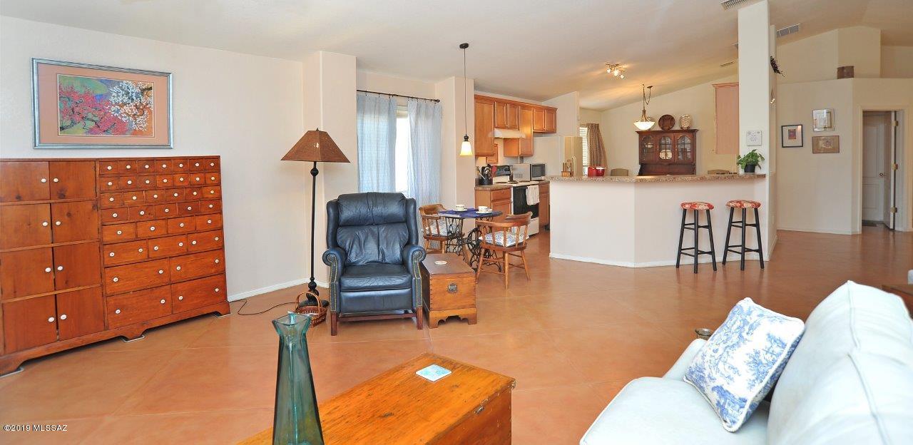 7414 S Pacific Willow Drive