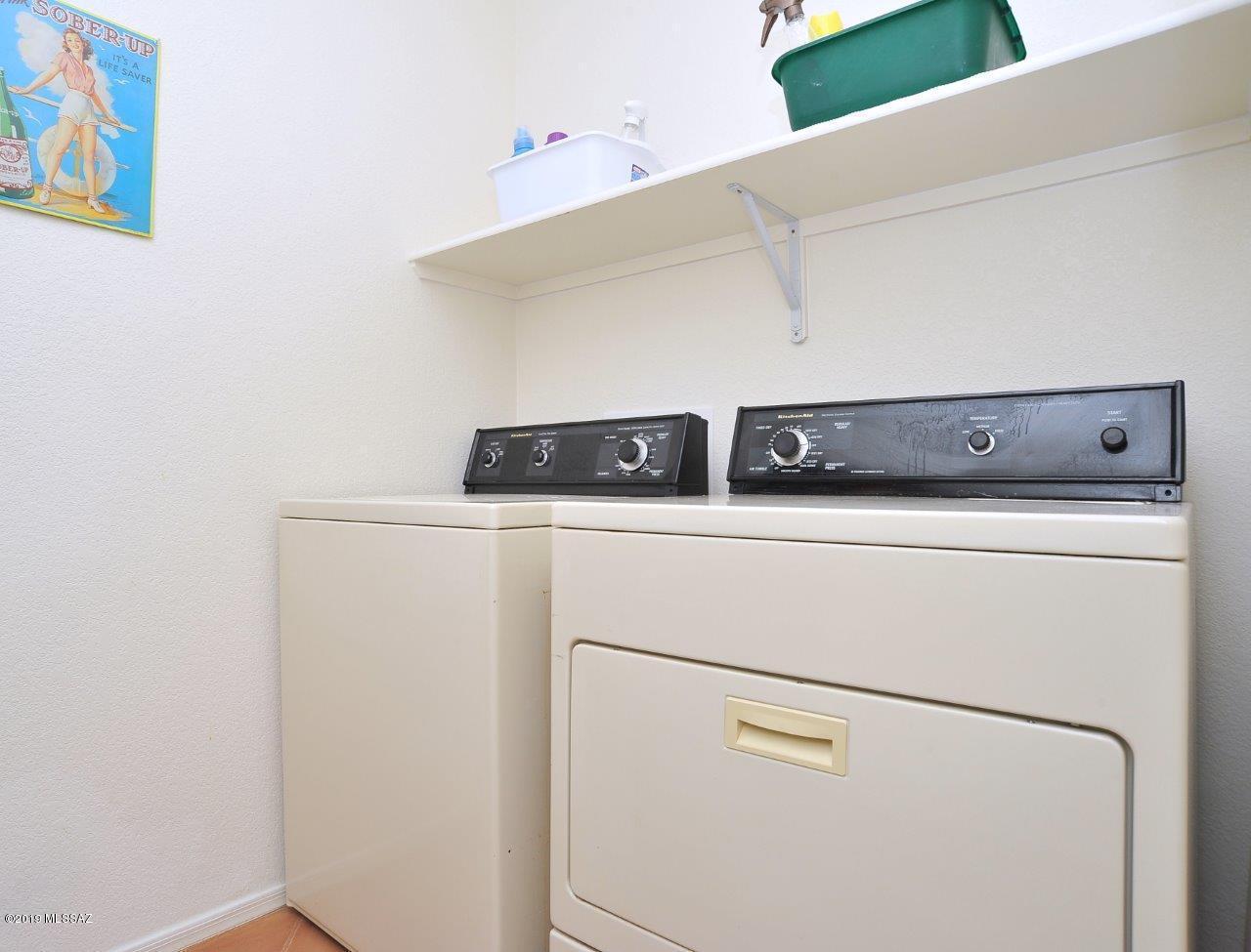 7414 S Pacific Willow Drive