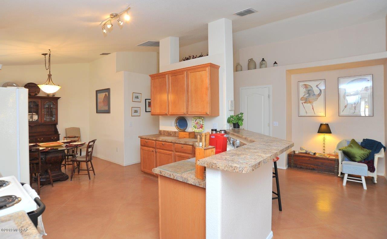 7414 S Pacific Willow Drive