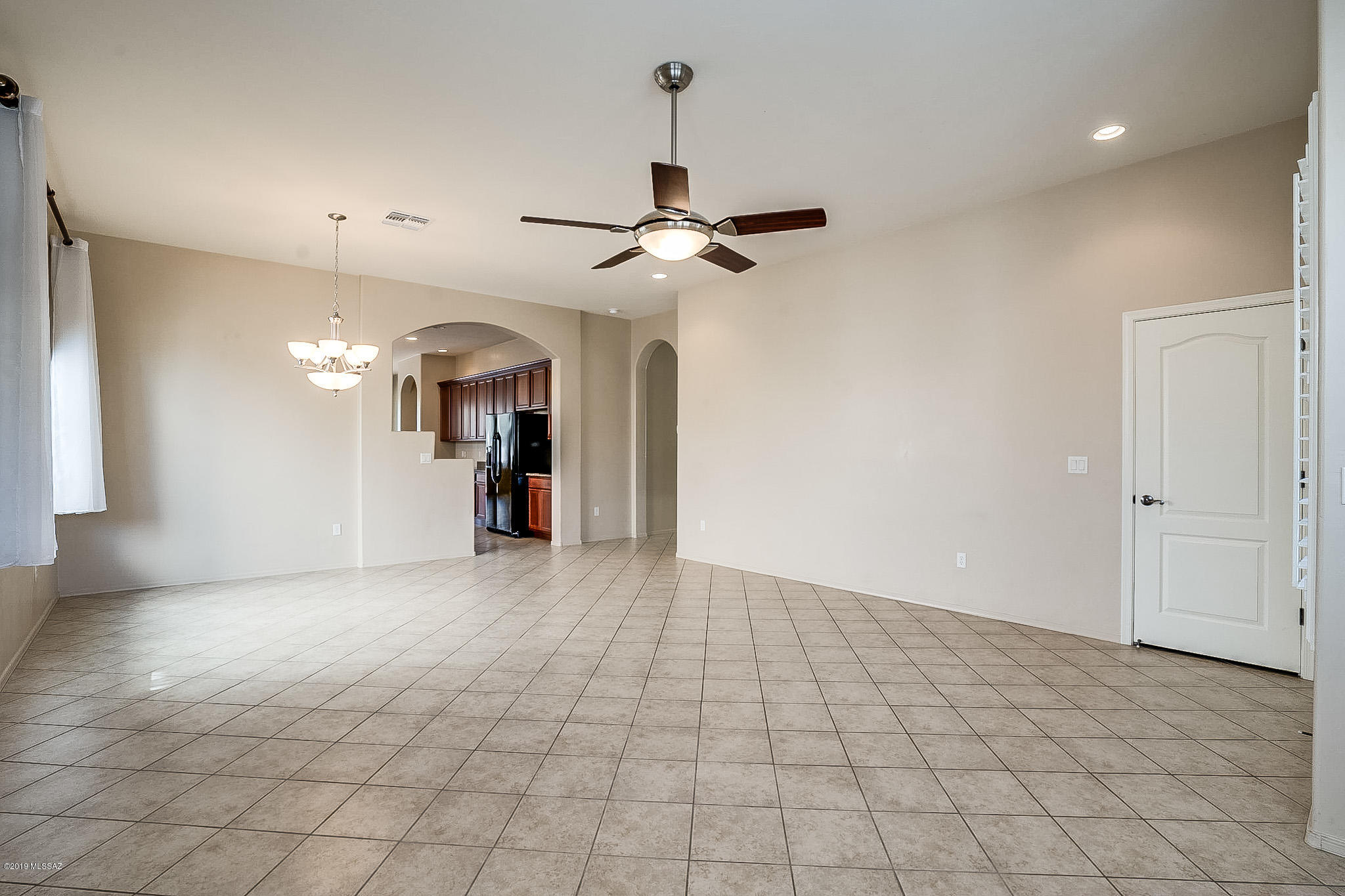 1183 W Doolan Drive
