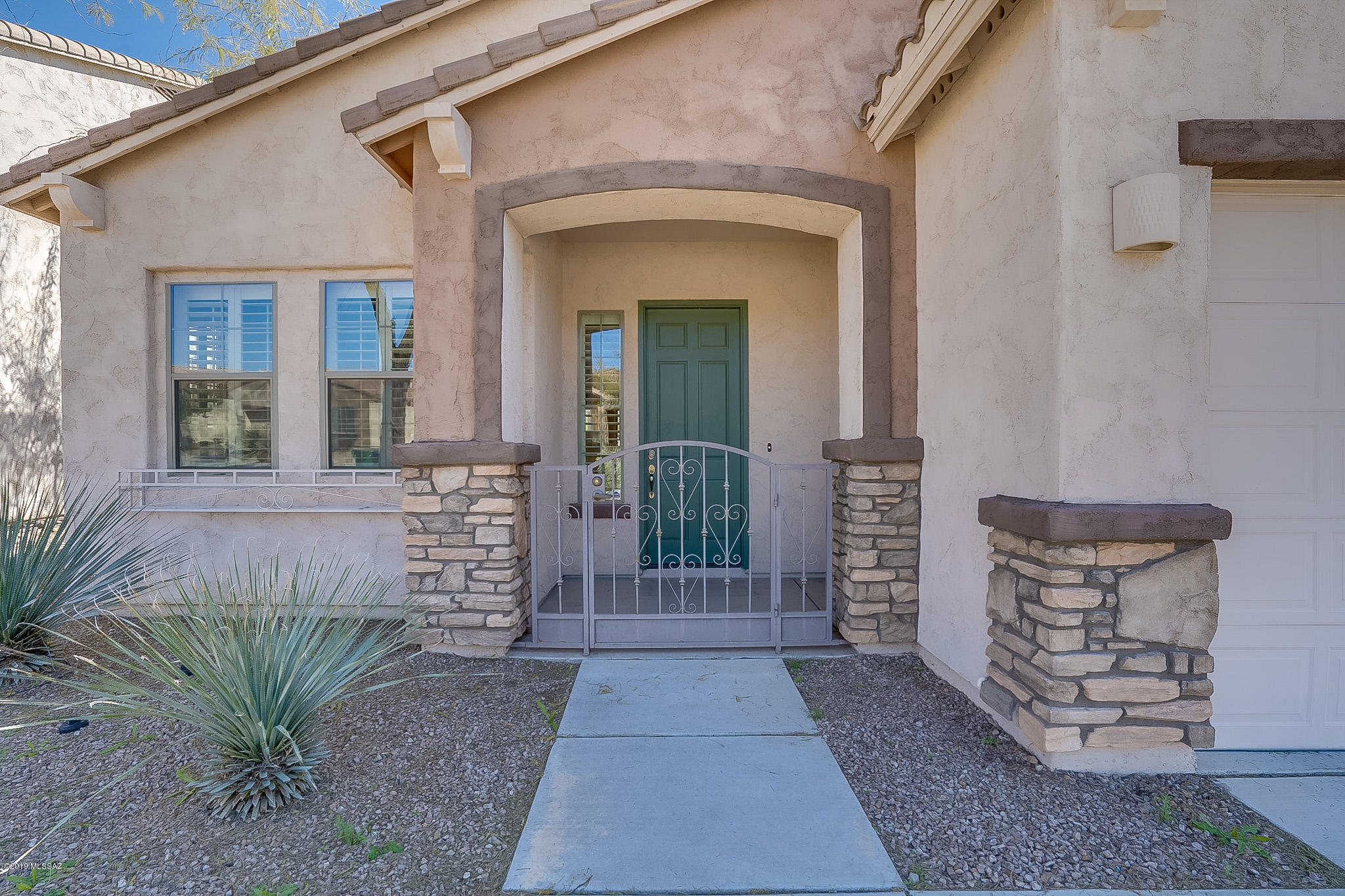 1183 W Doolan Drive
