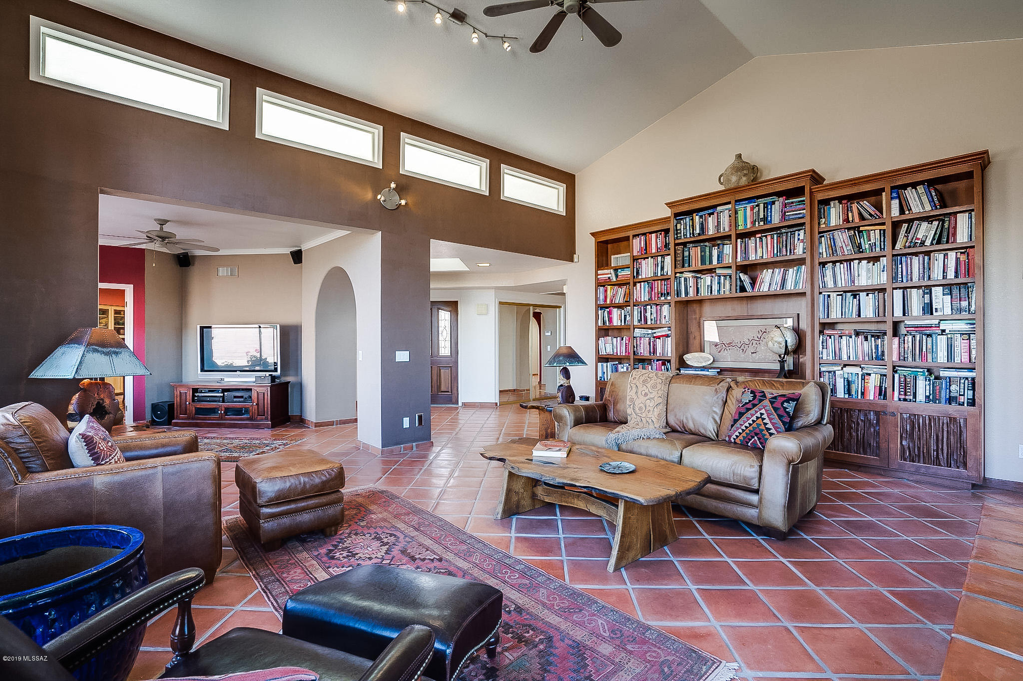 5201 N Via Velazquez