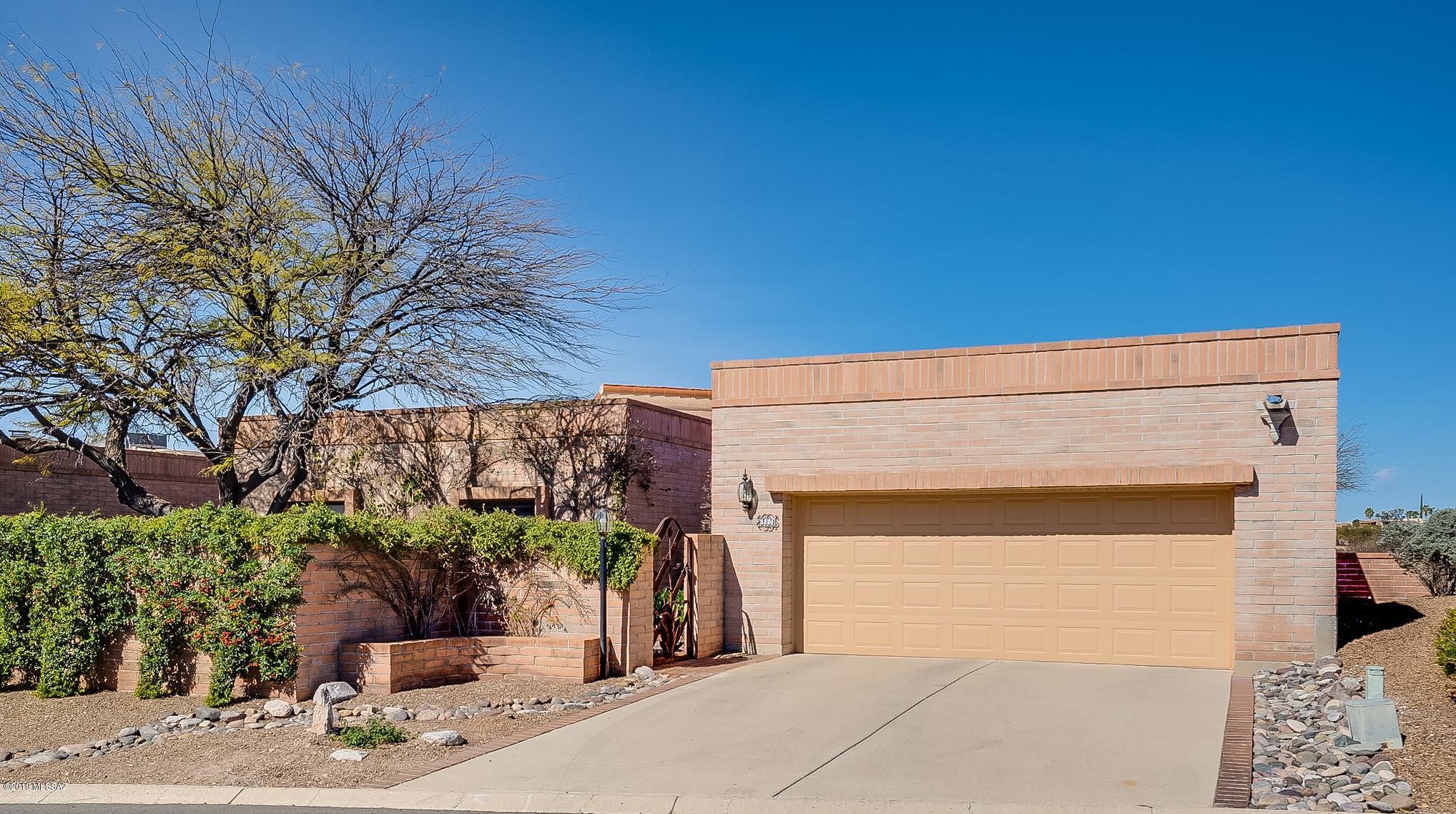 5201 N Via Velazquez