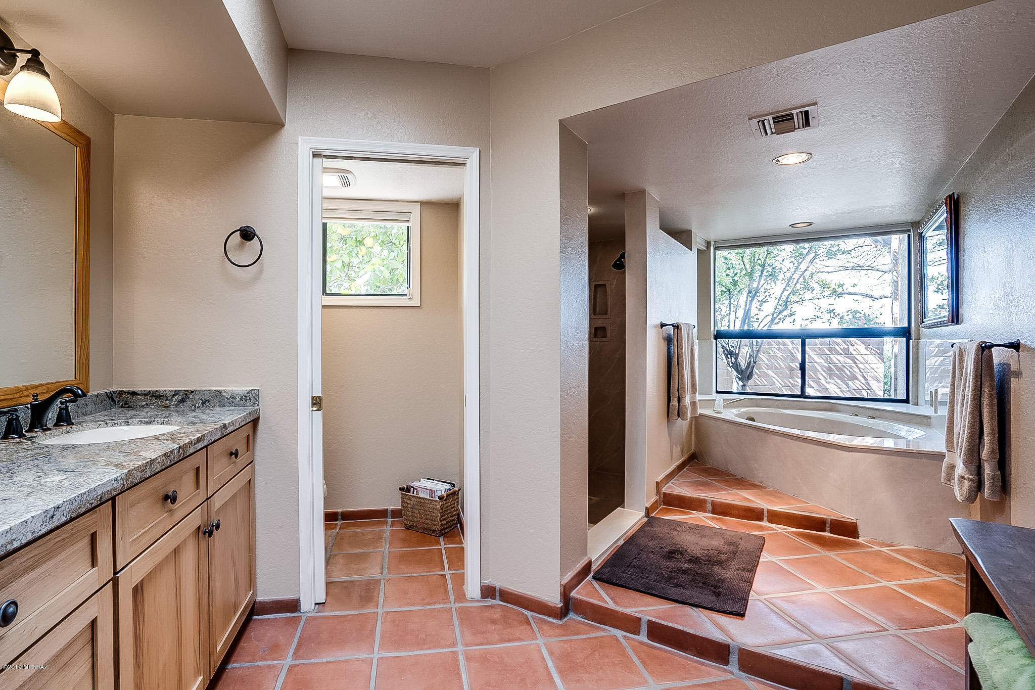 5201 N Via Velazquez