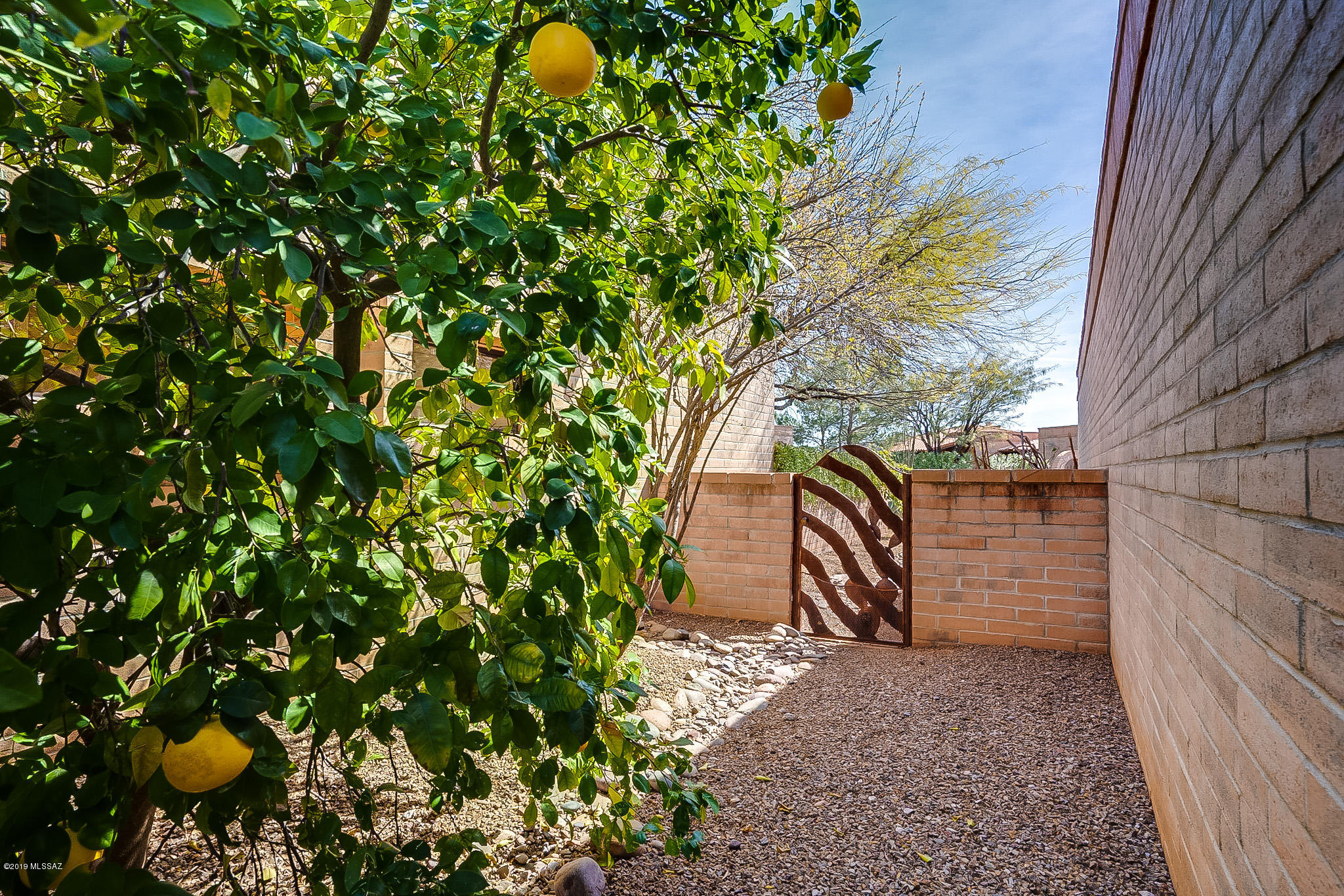 5201 N Via Velazquez