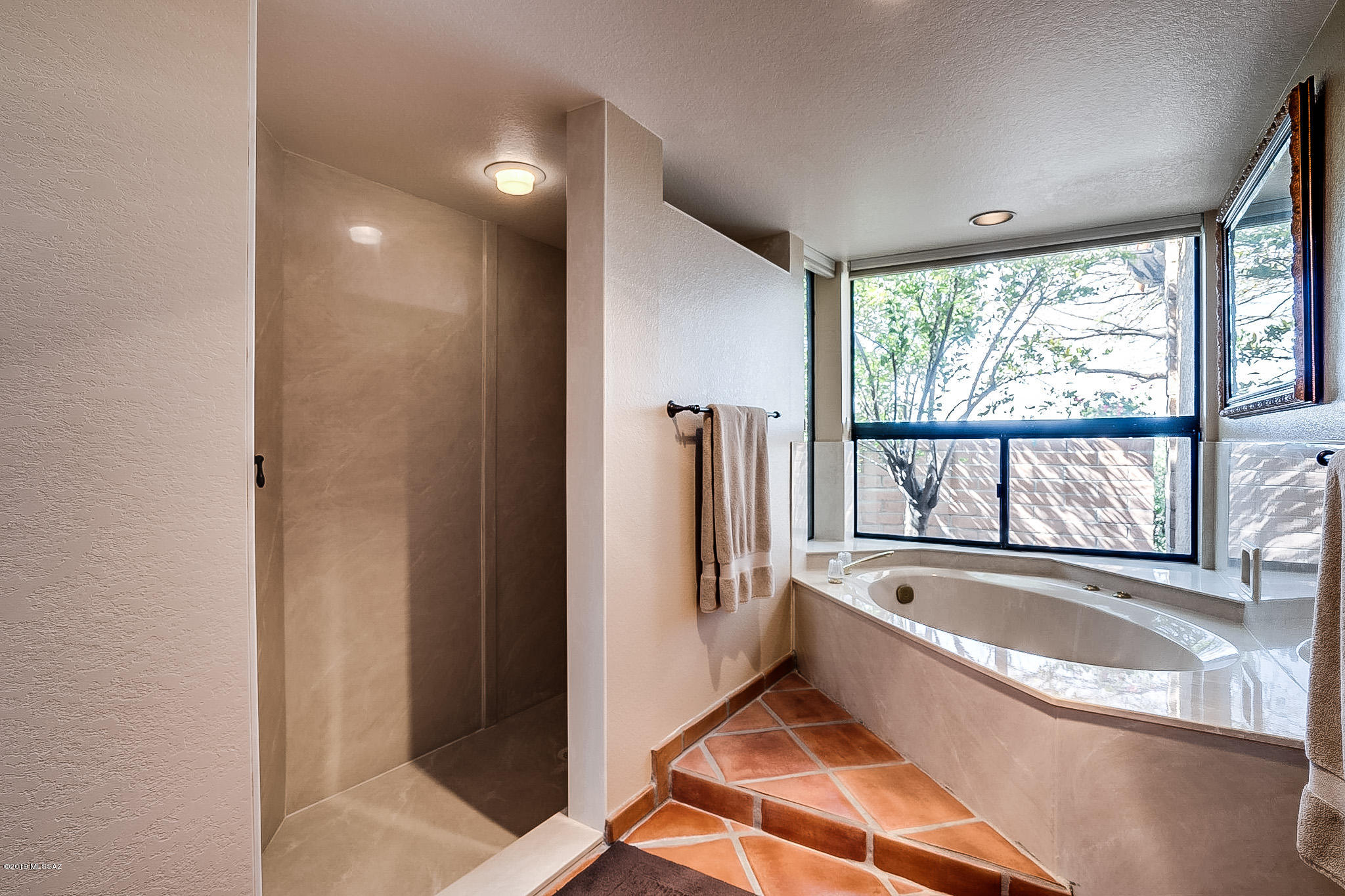 5201 N Via Velazquez