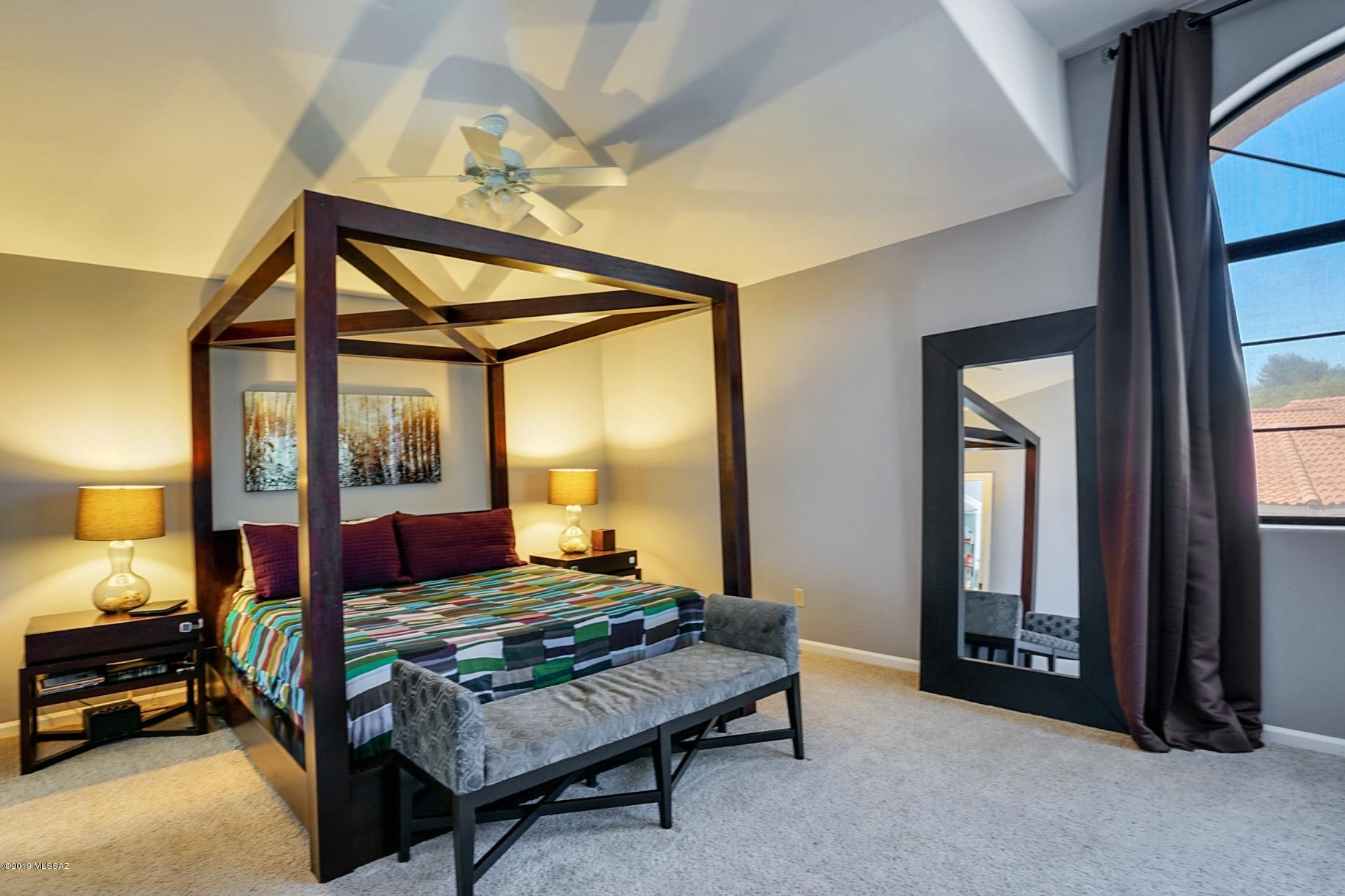 7337 E Shoreward Loop