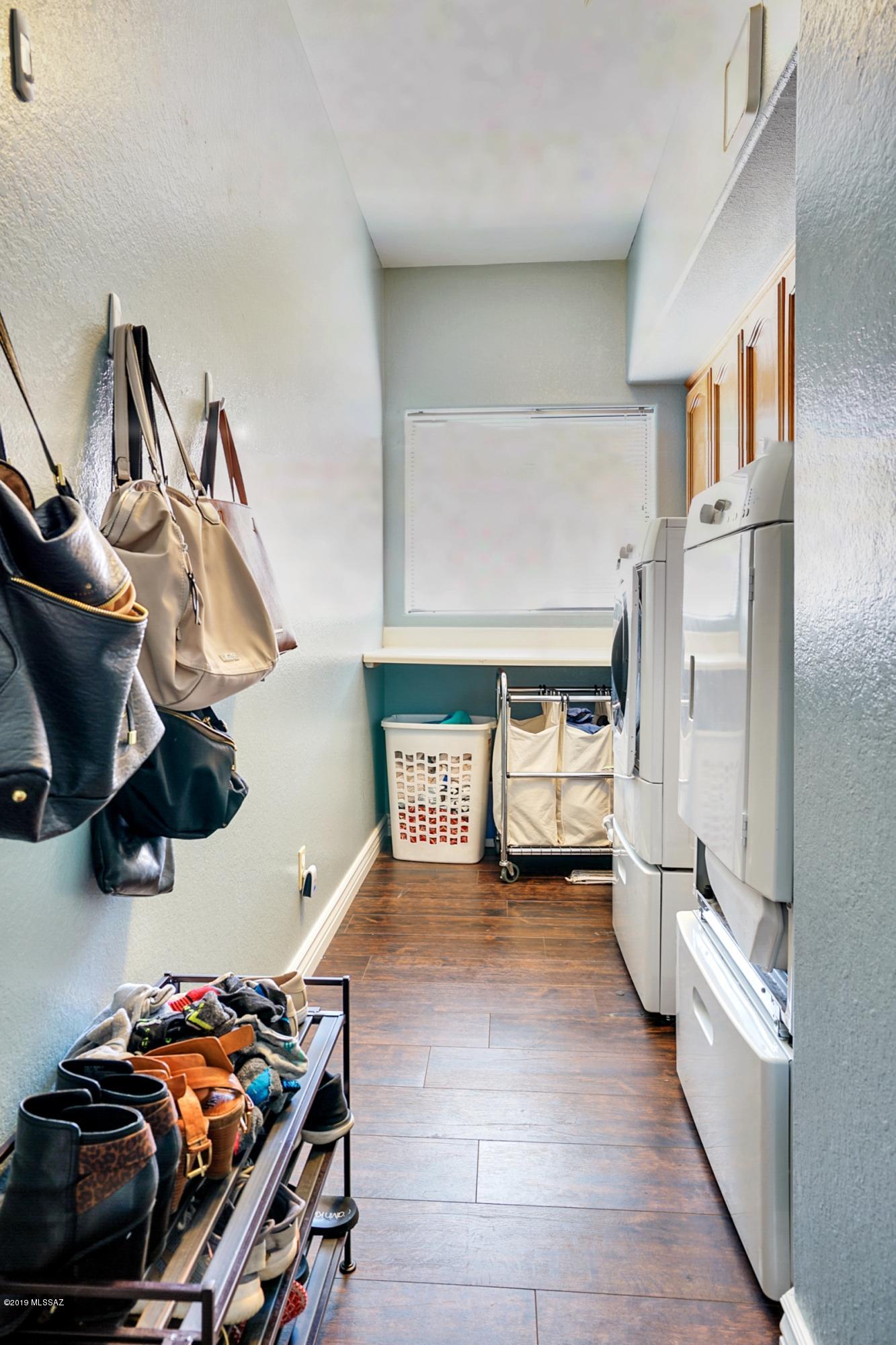 7337 E Shoreward Loop