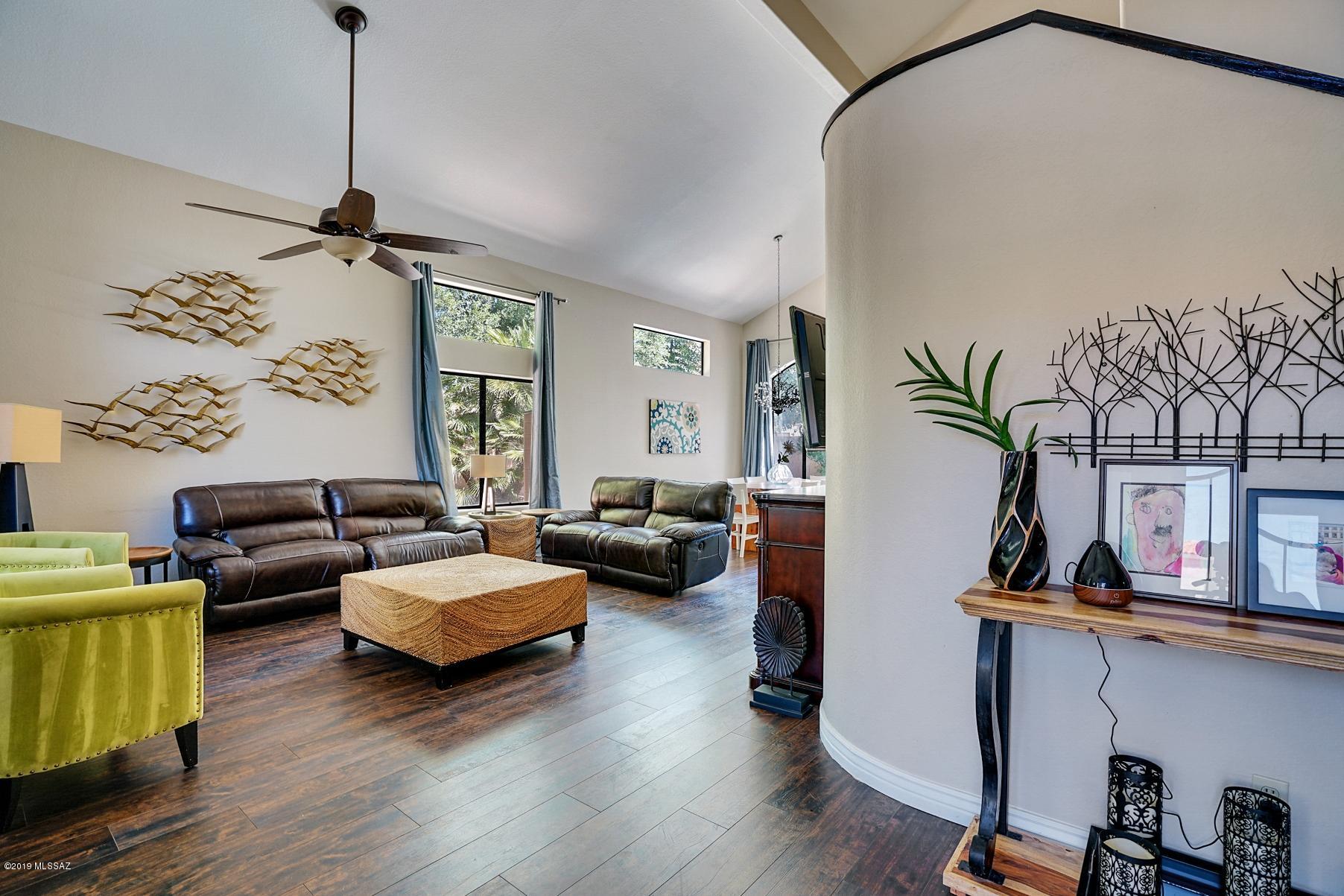 7337 E Shoreward Loop