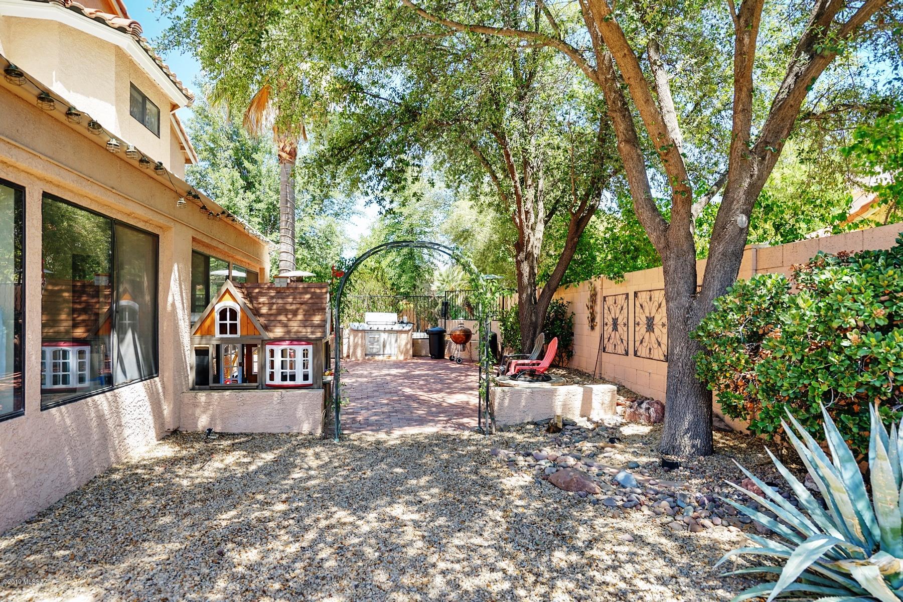 7337 E Shoreward Loop