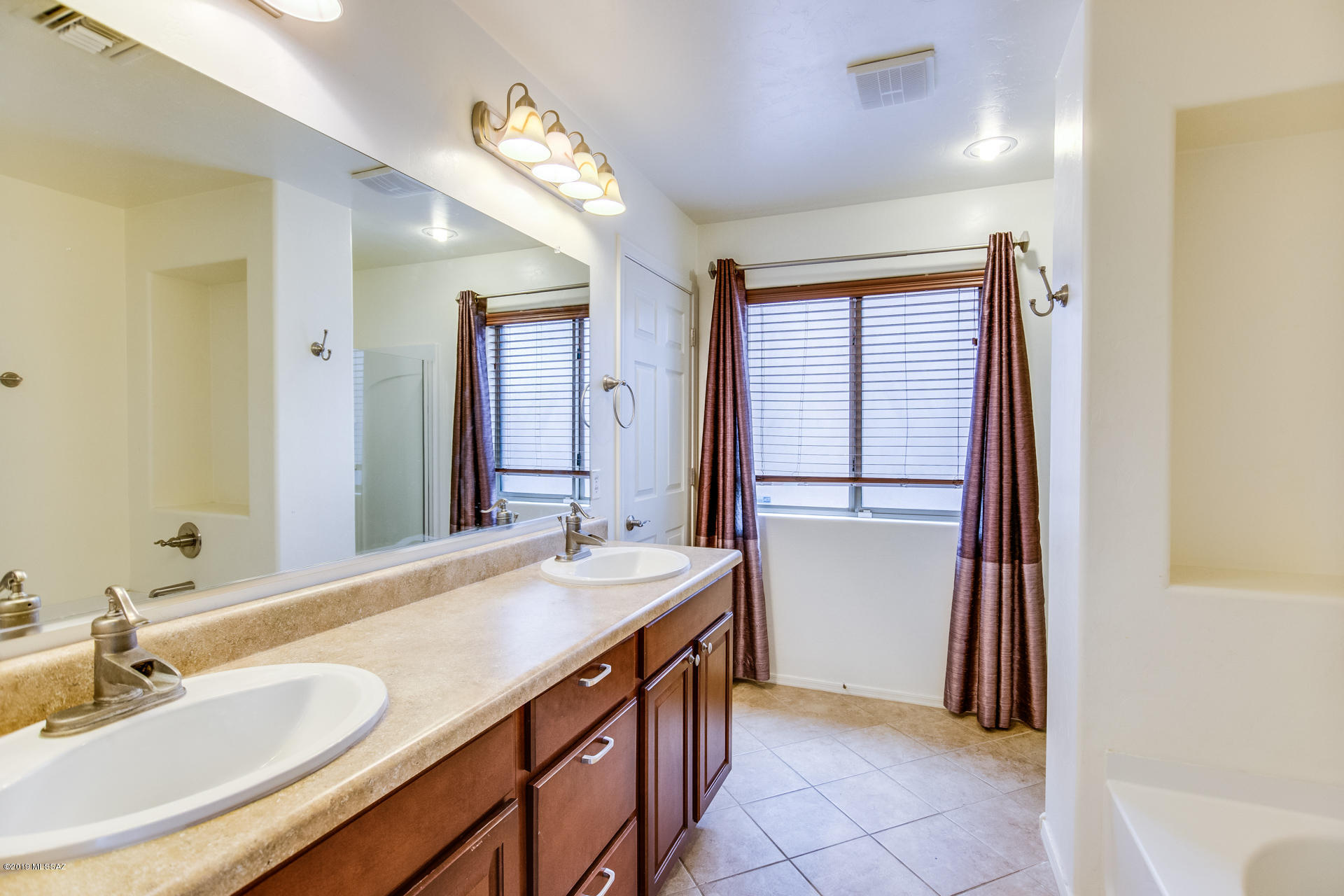 7280 E Heartwood Drive