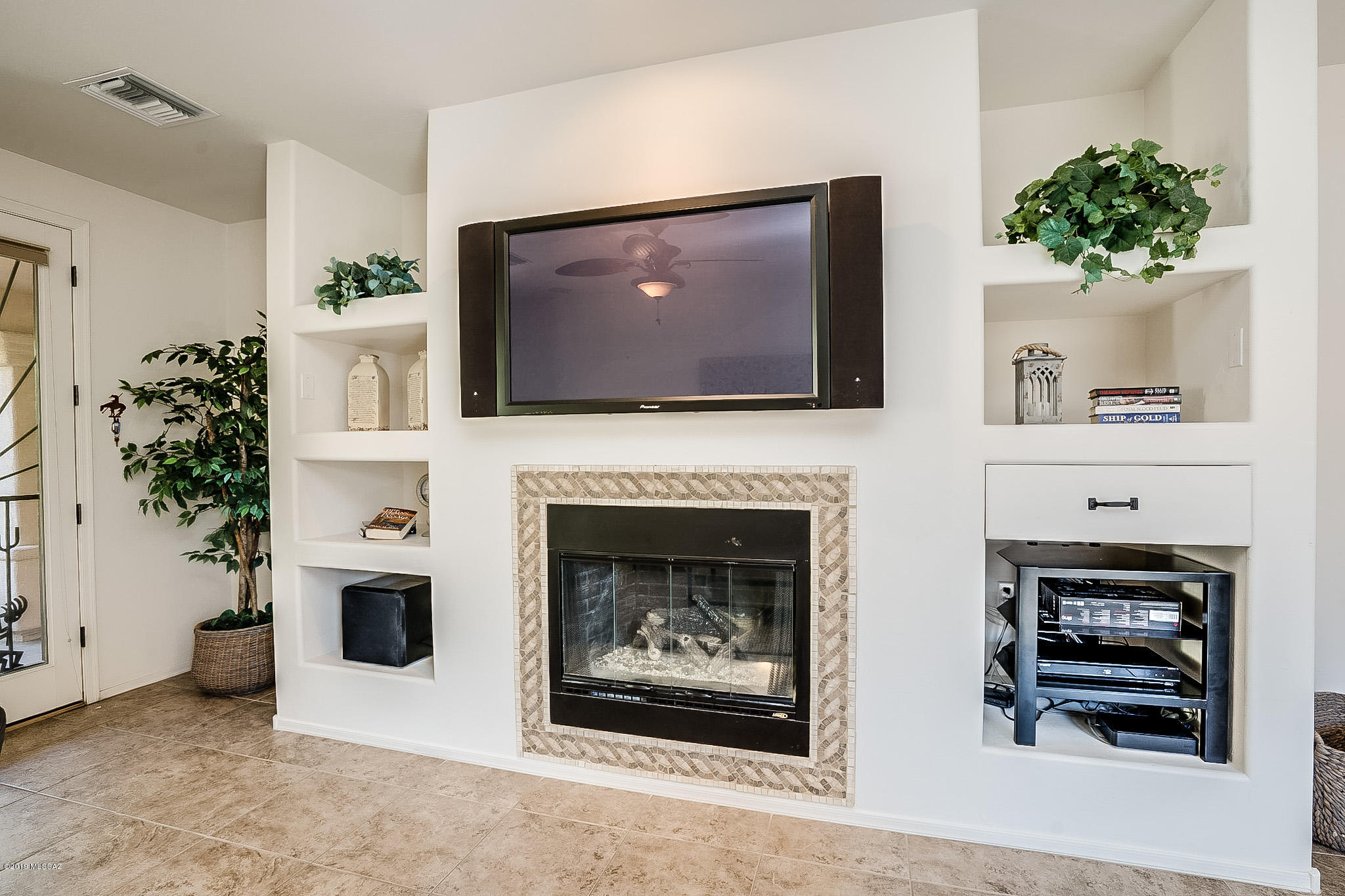 2845 N Vactor Ranch Place