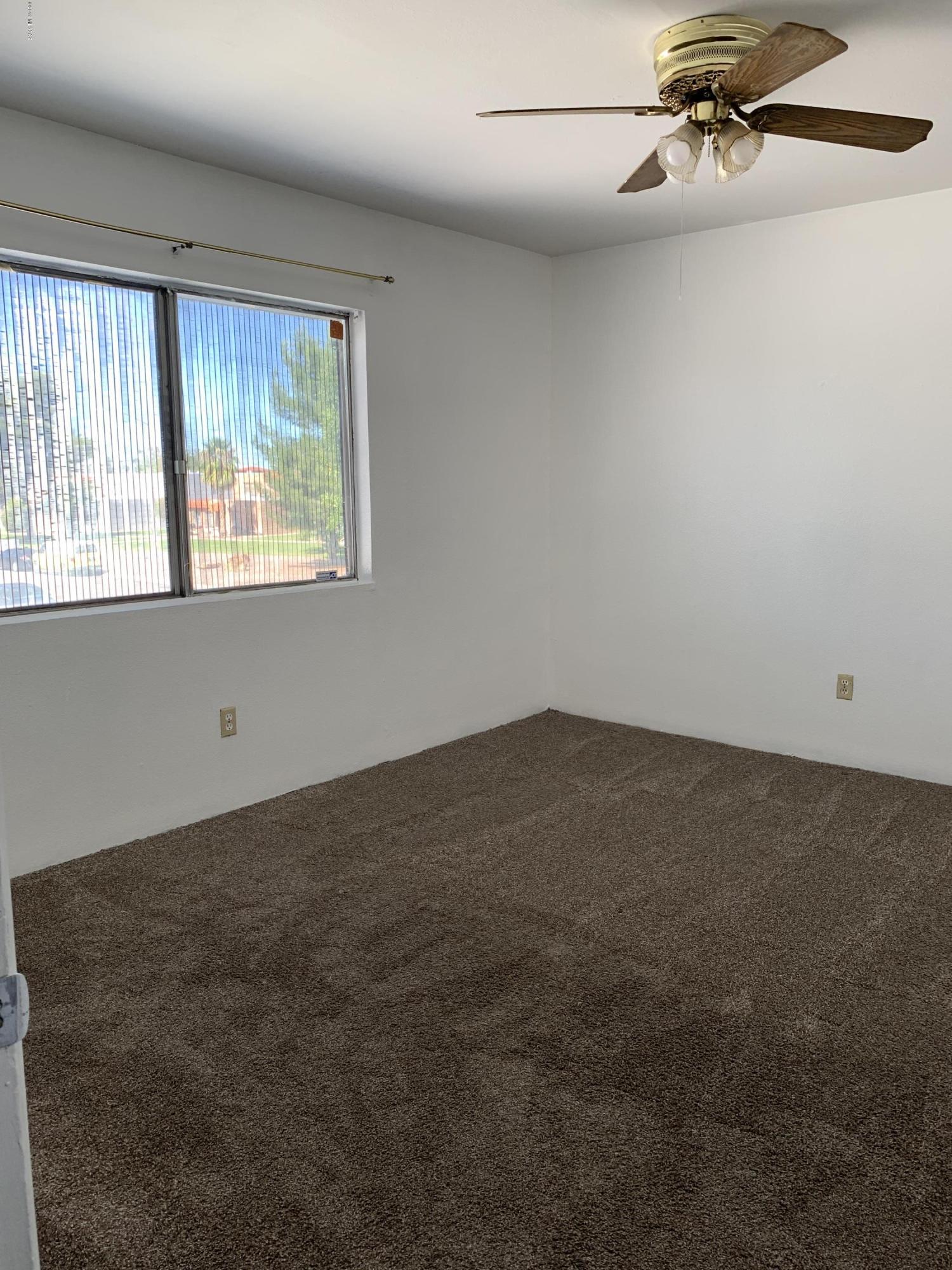 6734 E Calle La Paz Unit: B