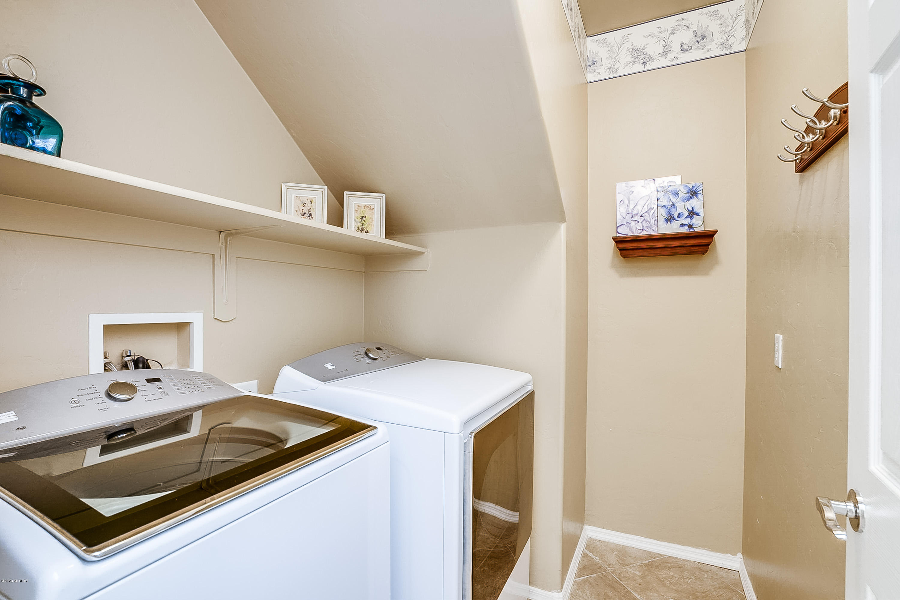 7413 E Fair Meadows Loop