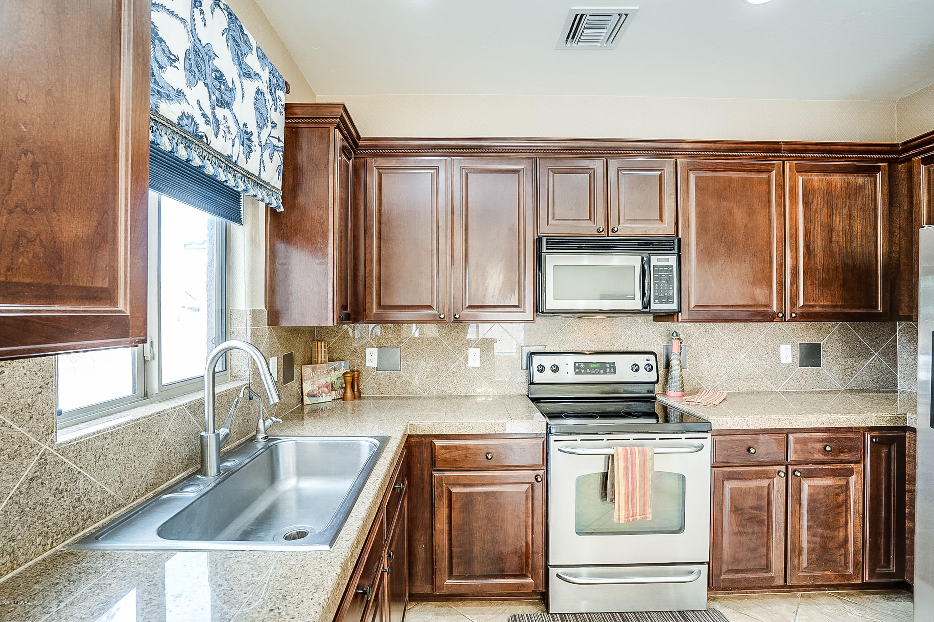 7413 E Fair Meadows Loop