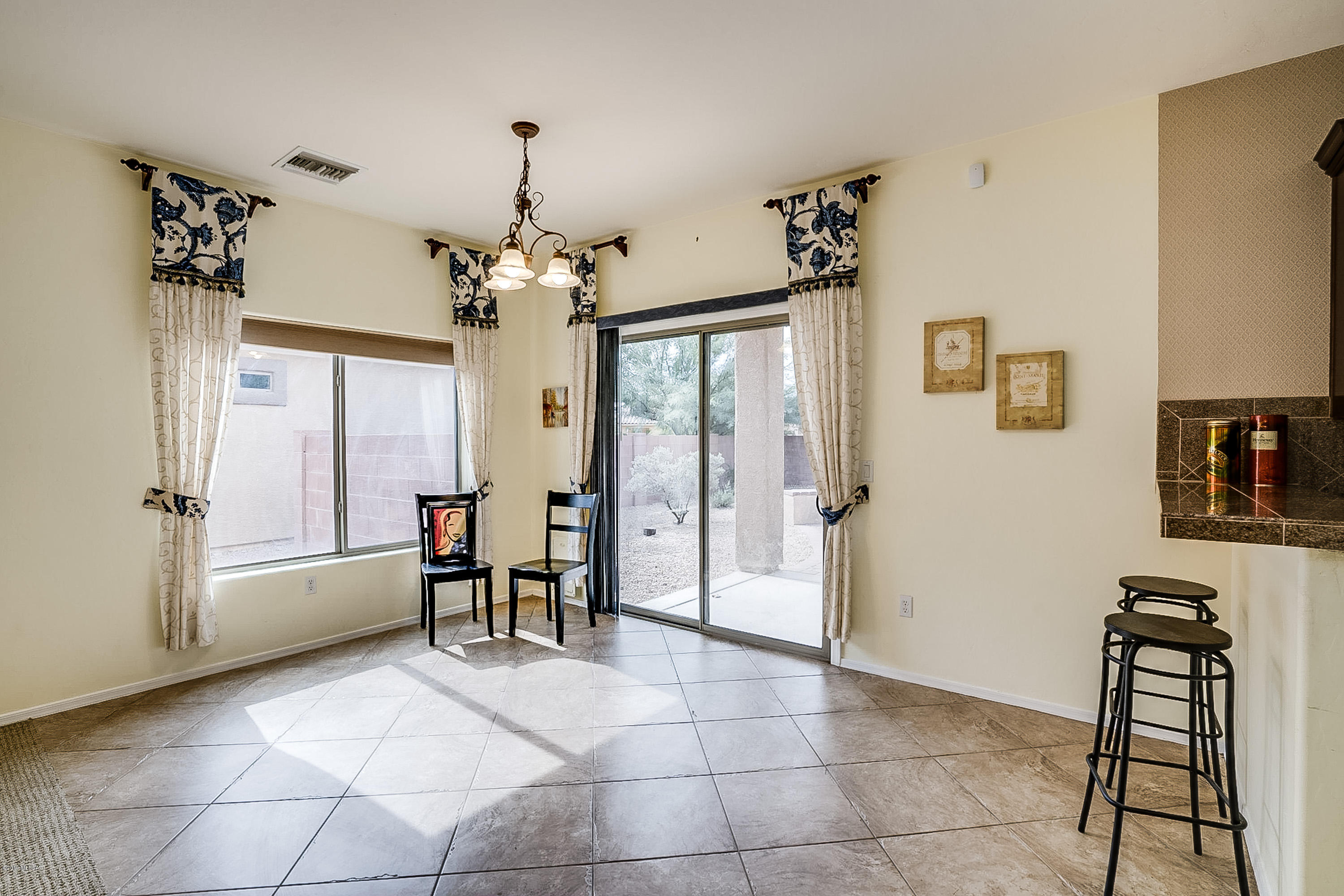 7413 E Fair Meadows Loop