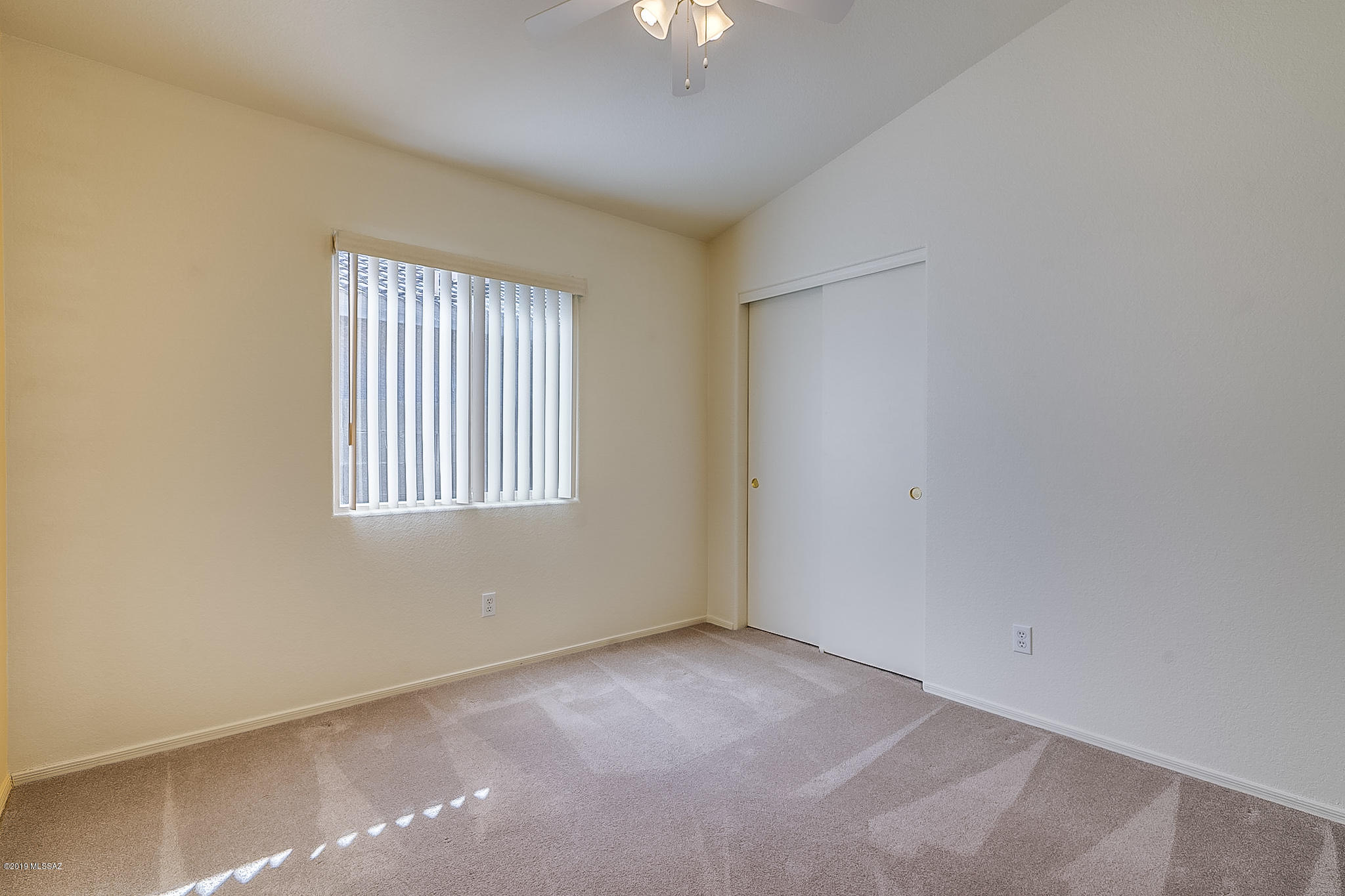 2318 E Precious Shard Court