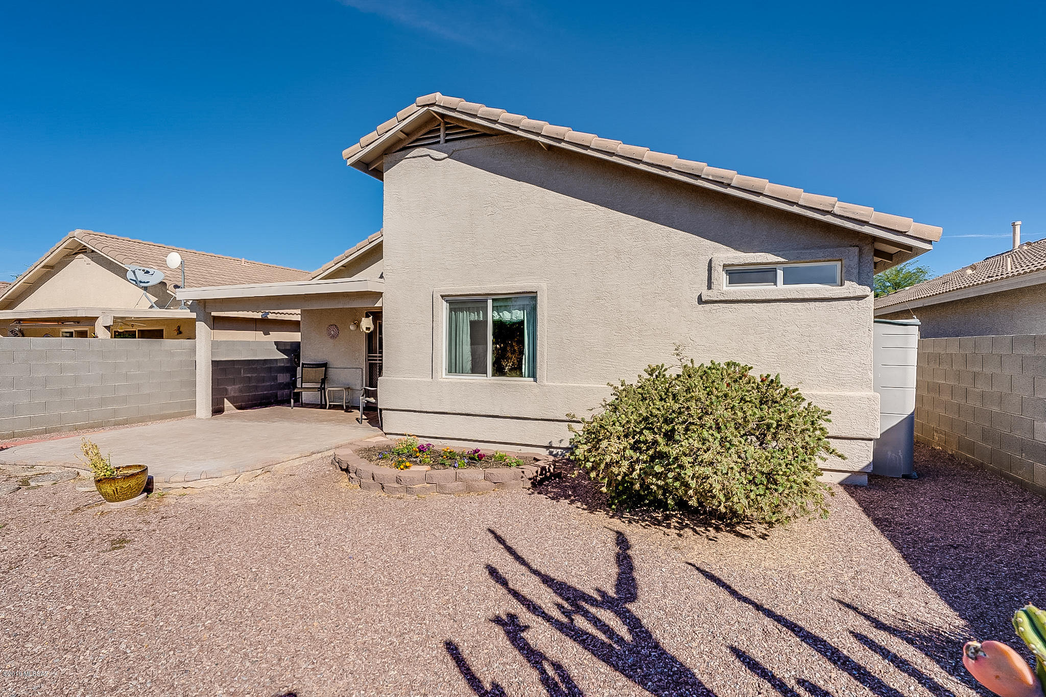 2318 E Precious Shard Court