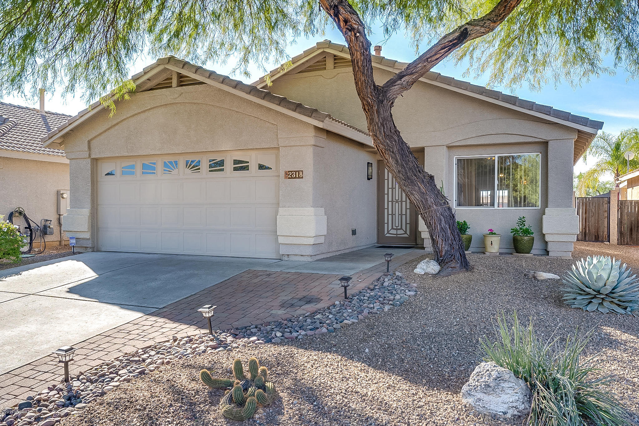 2318 E Precious Shard Court