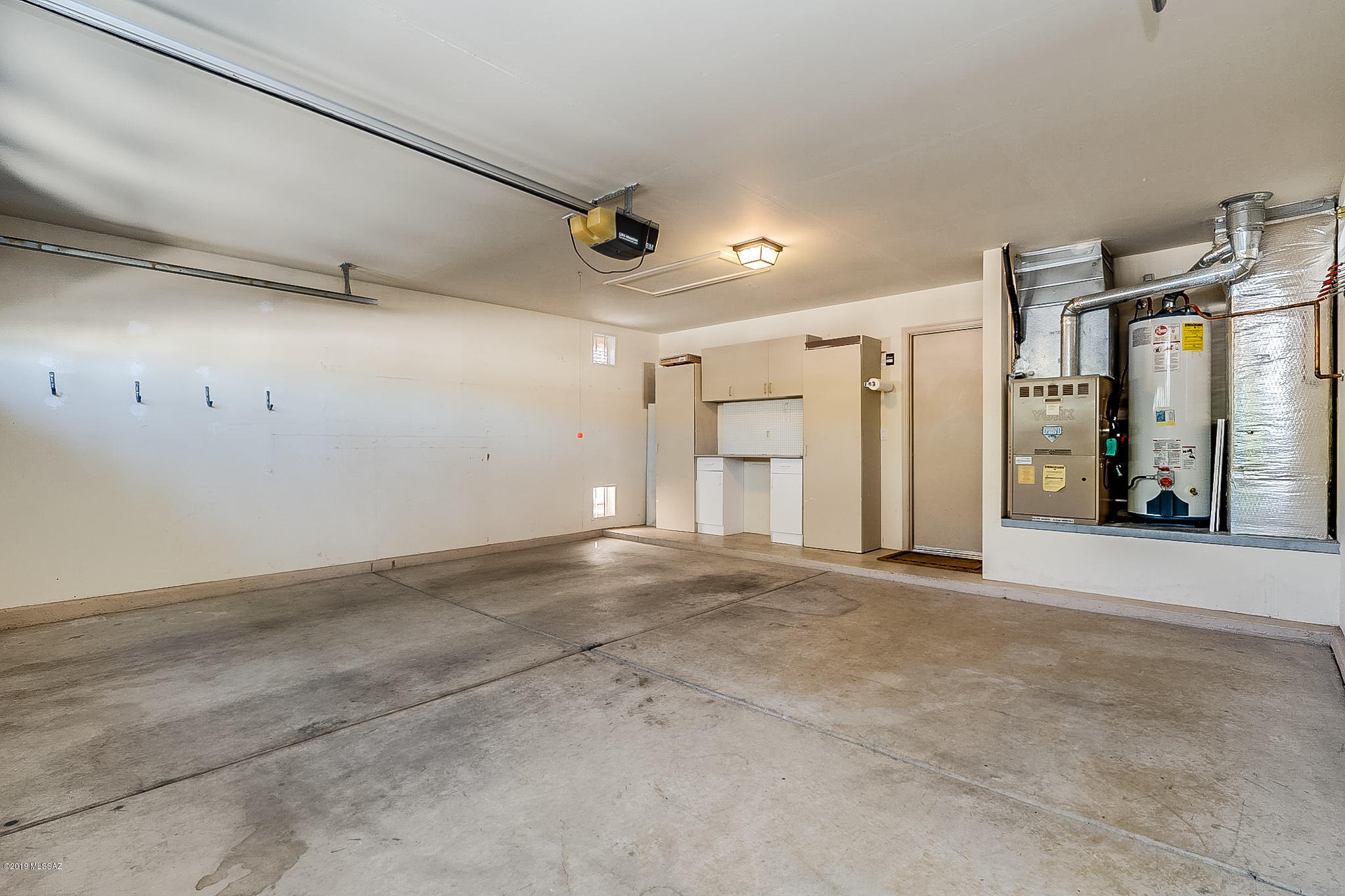 2318 E Precious Shard Court