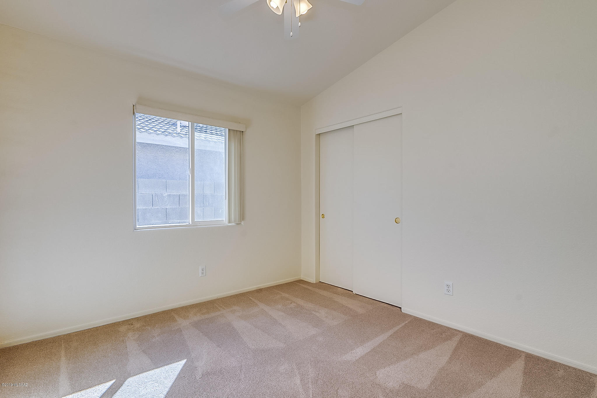 2318 E Precious Shard Court