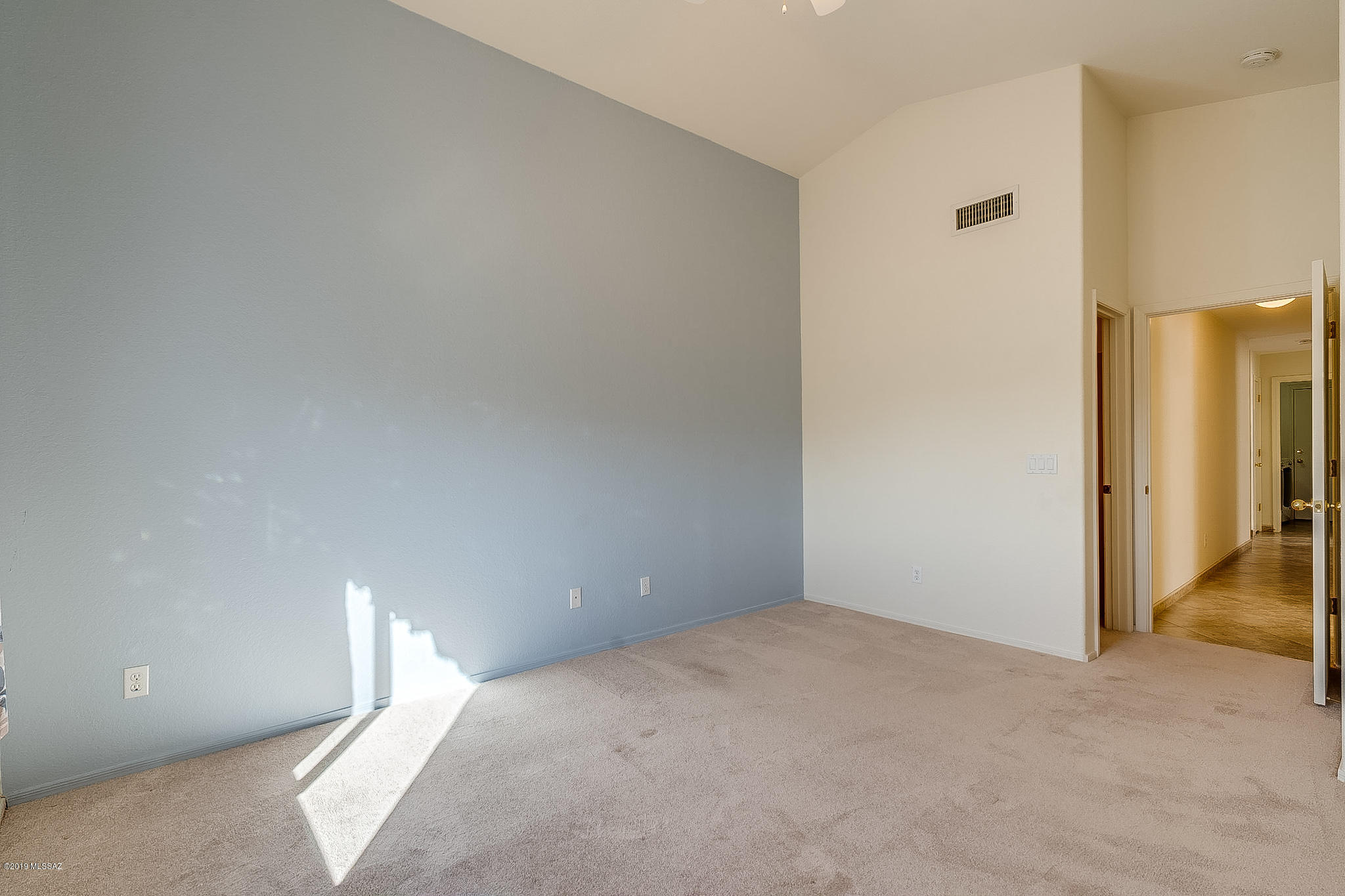 2318 E Precious Shard Court