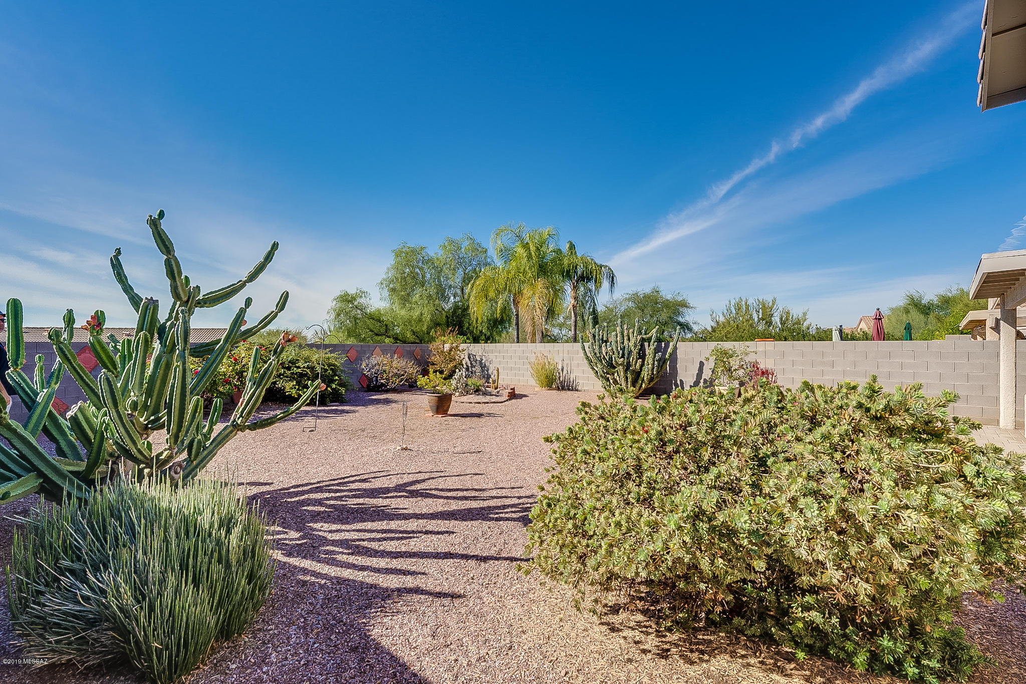 2318 E Precious Shard Court