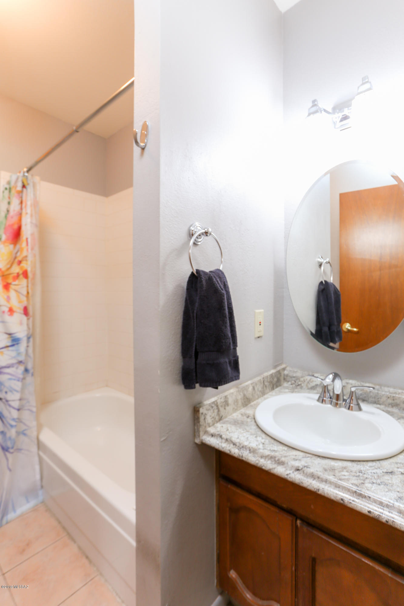 1207 N Santa Rosa Avenue