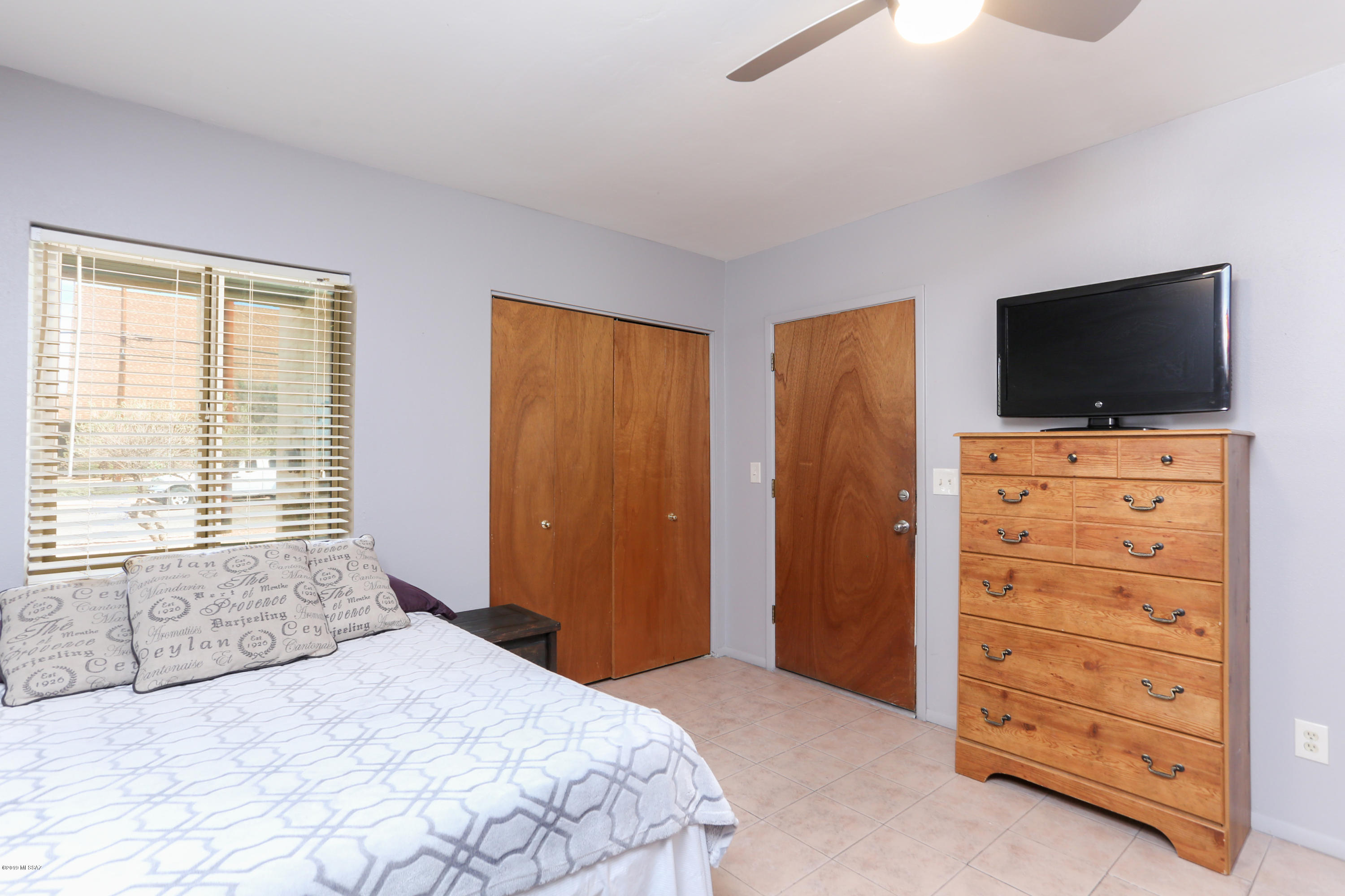 1207 N Santa Rosa Avenue