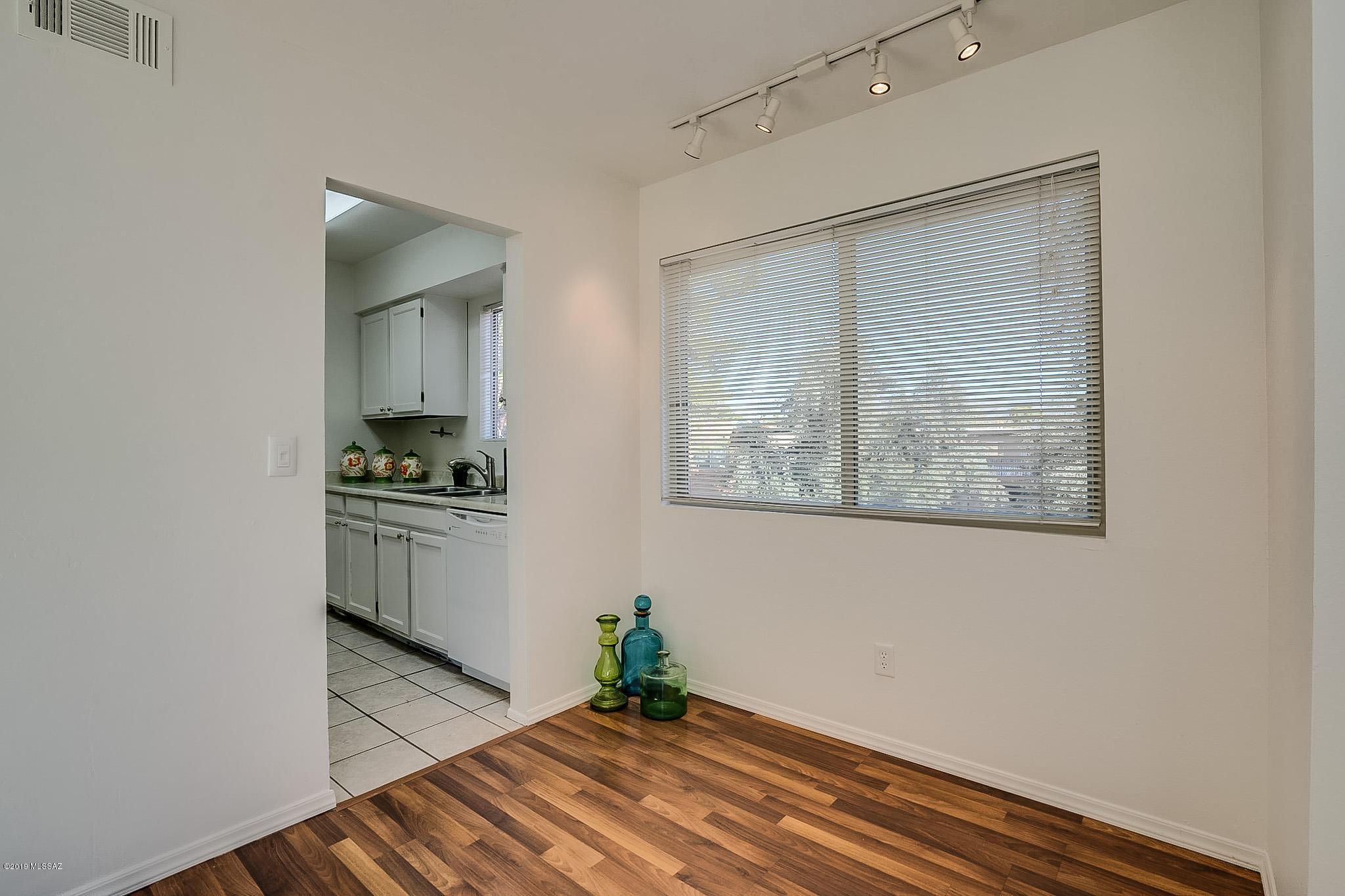 6588 E Calle La Paz Unit: D