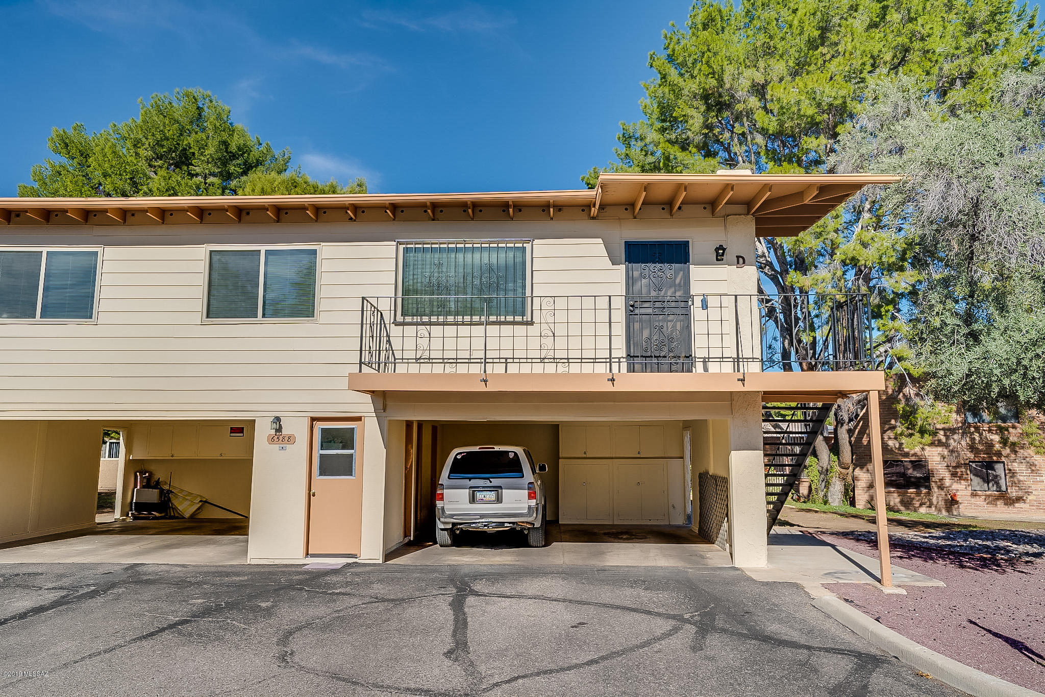 6588 E Calle La Paz Unit: D