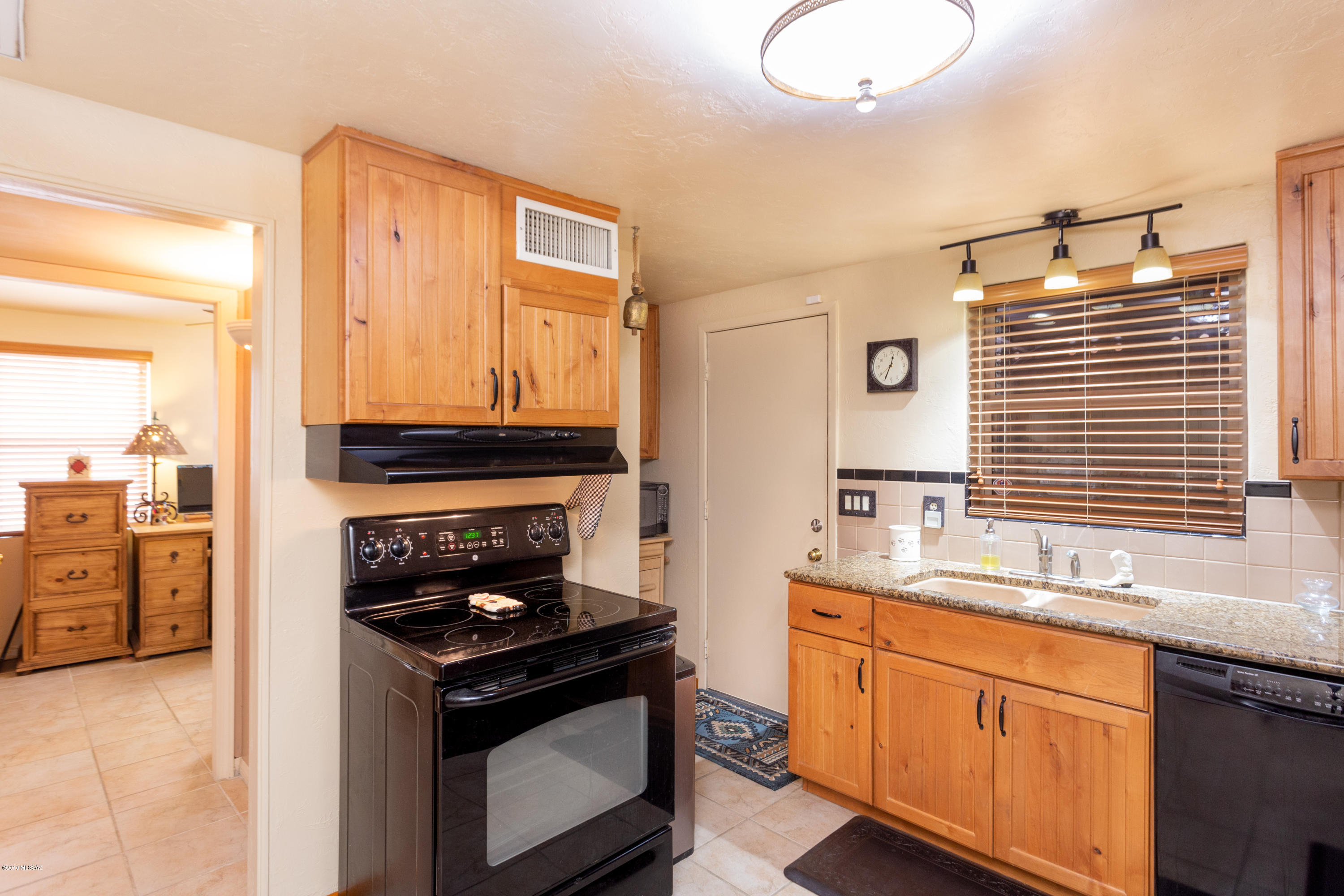 25 N Columbus Boulevard