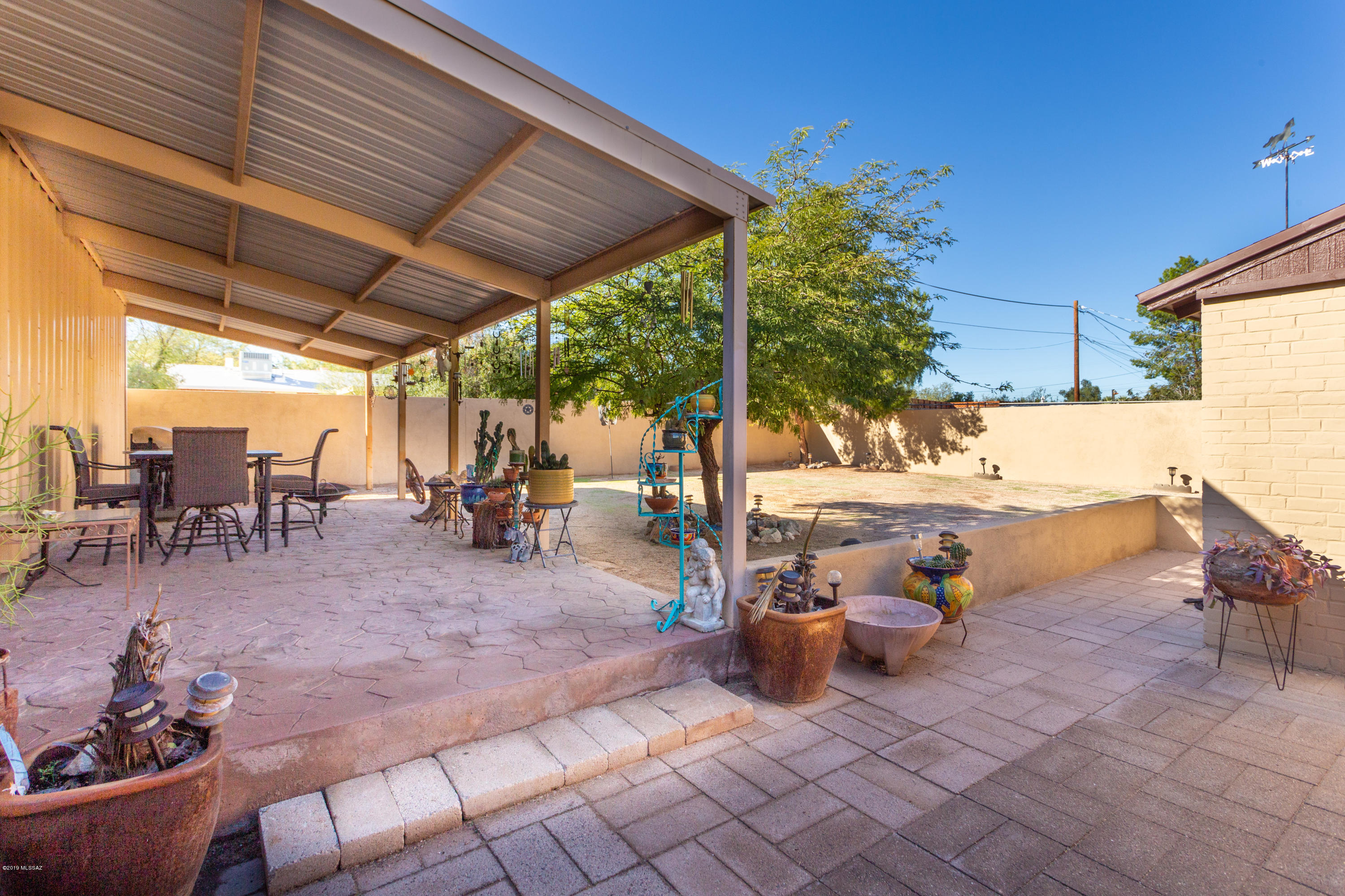 25 N Columbus Boulevard