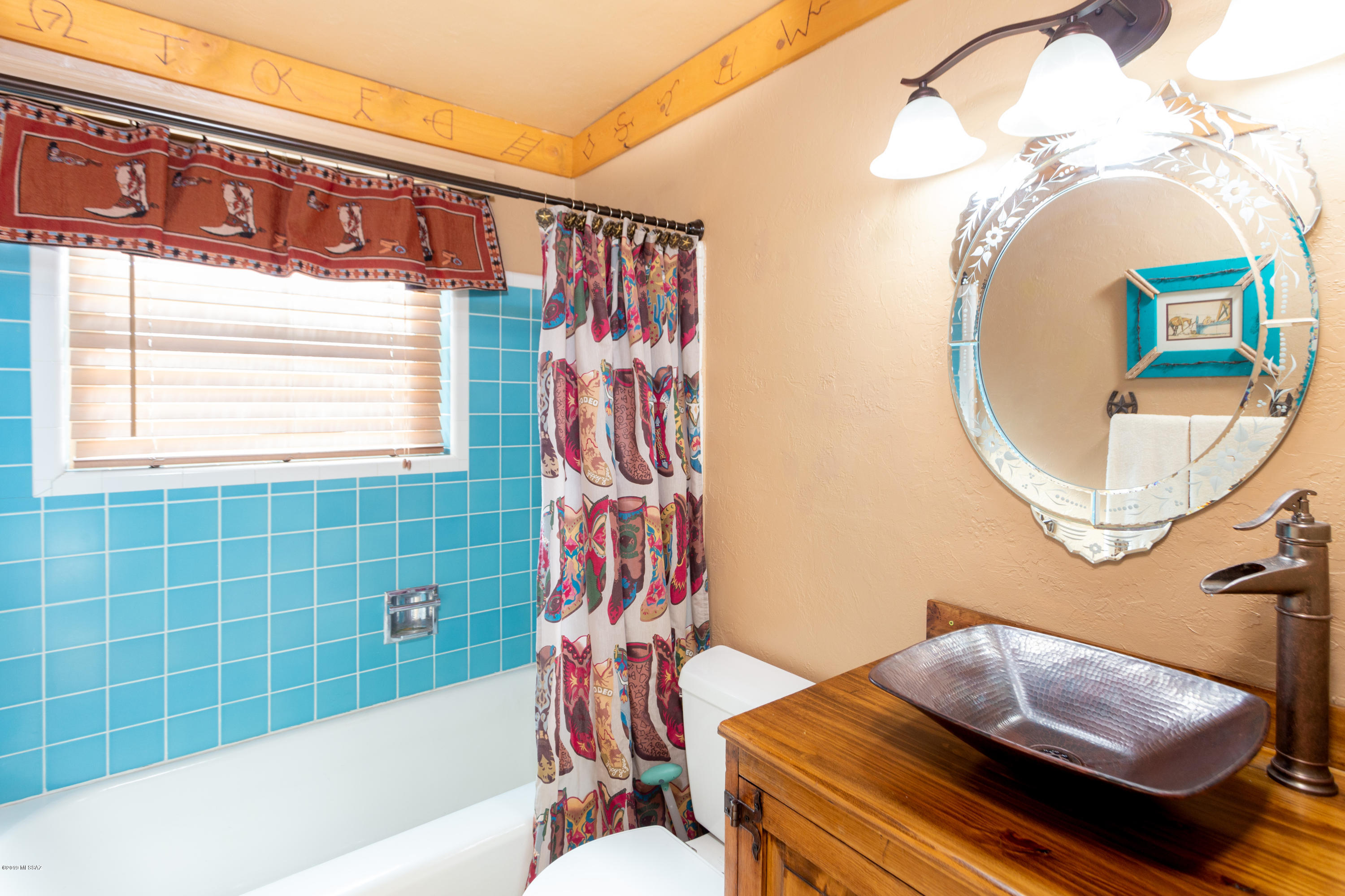 25 N Columbus Boulevard